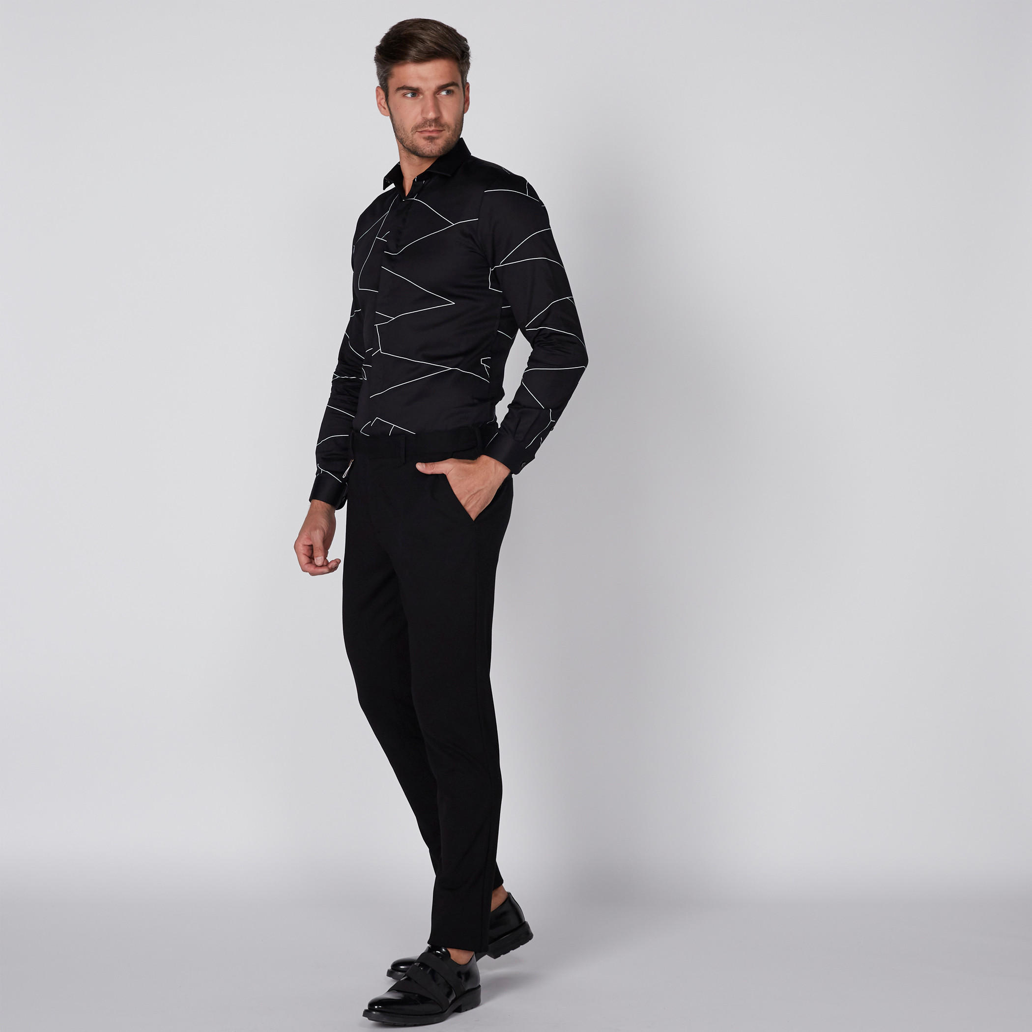 قميص بأكمام طويلة ووصلة أزرار مخفية وطبعات من لوم-men-clothing-shirts-image-4
