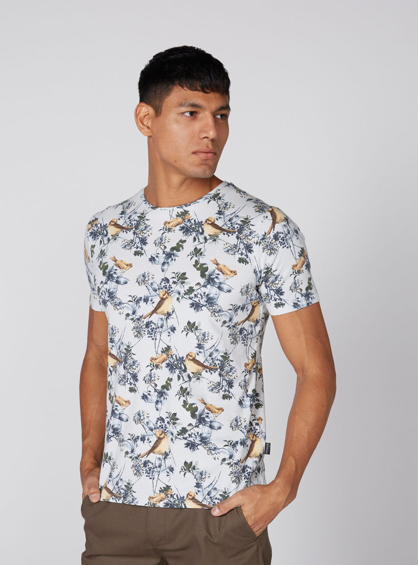 تيشيرت بياقة مستديرة وأكمام قصيرة وطبعات من لوم-men-clothing-tshirtsandpolos-tshirts-image-1