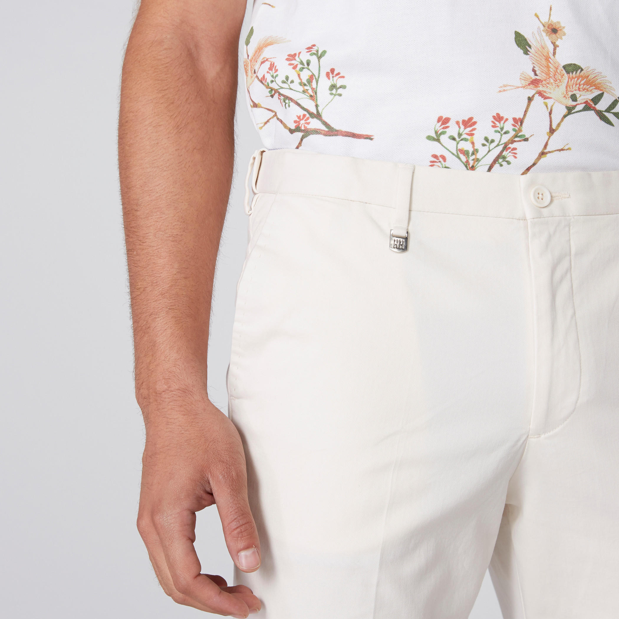 بنطال شينو طويل بزر إغلاق وجيوب من لوم-men-clothing-bottoms-trousersandchinos-trousers-image-2