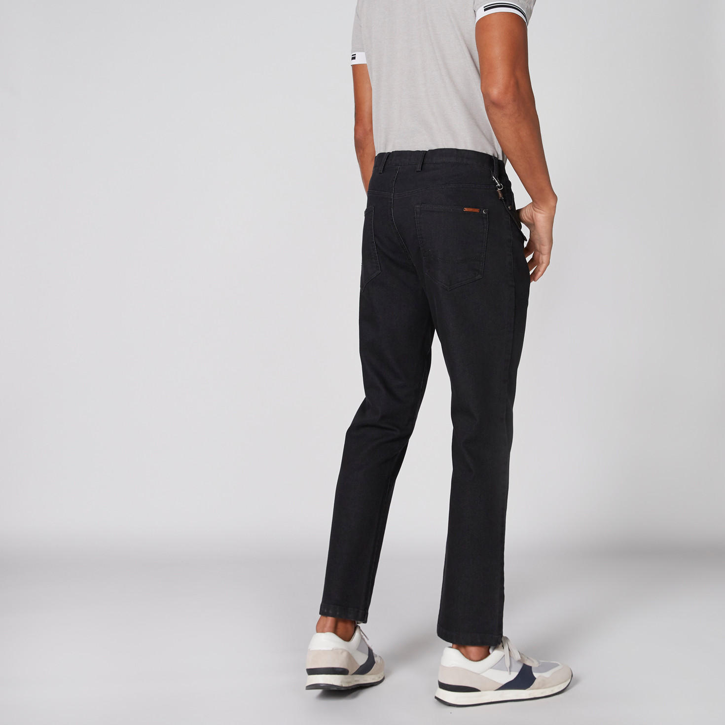 بنطال جينز طويل بزر إغلاق وجيوب من لوم-men-clothing-bottoms-jeans-image-2