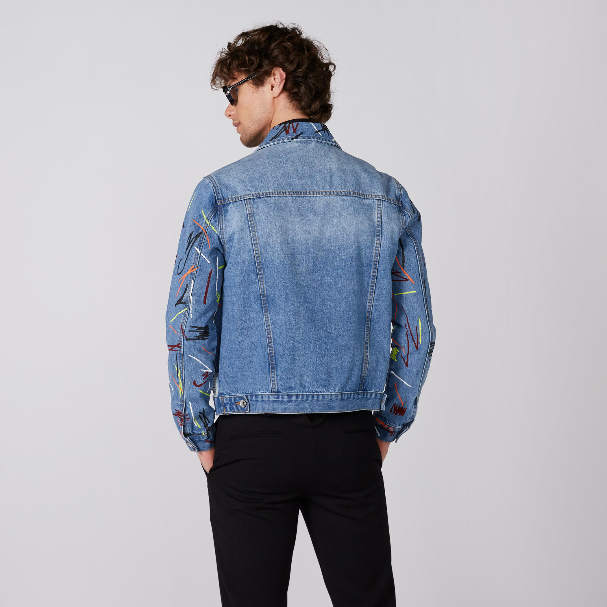 جاكيت دينم بطبعات وأكمام طويلة وزر إغلاق من لوم-men-clothing-jacketsandblazers-jackets-image-6