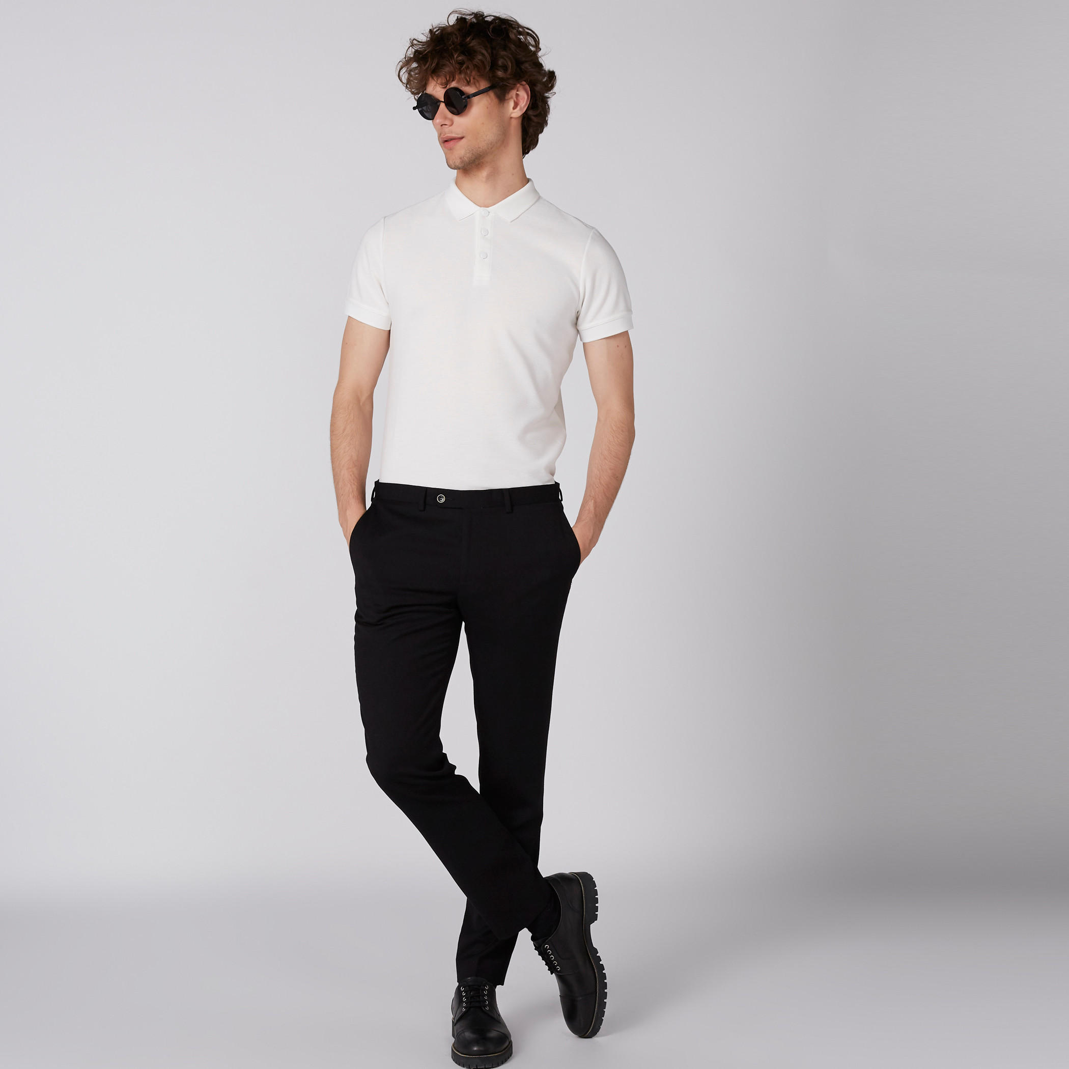 تيشيرت مطرّز بأكمام قصيرة وياقة بولو من لوم-men-clothing-tshirtsandpolos-polos-image-3