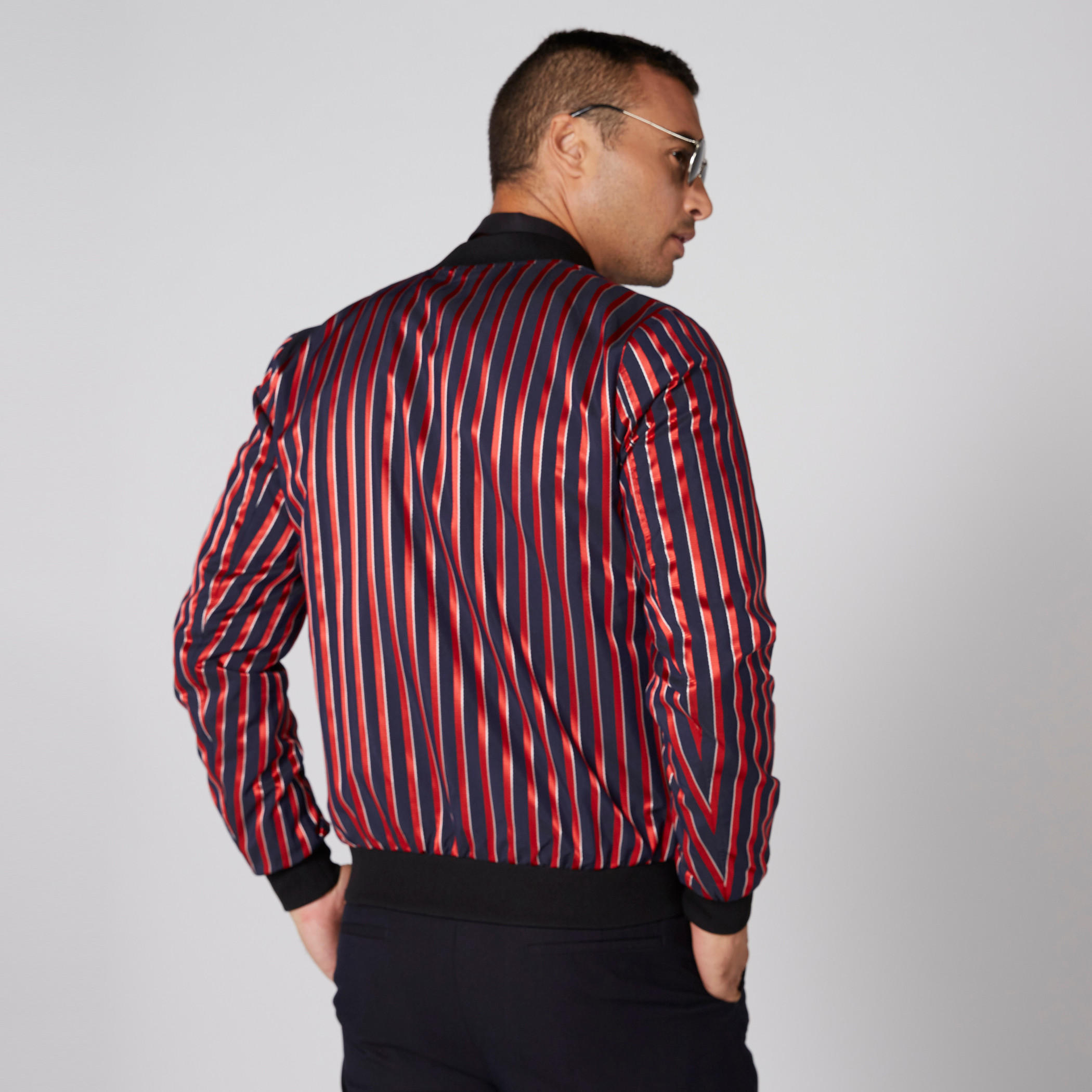 جاكيت بومبر مقلم بسحّاب إغلاق وجيوب من لوم-men-clothing-jacketsandblazers-jackets-image-2