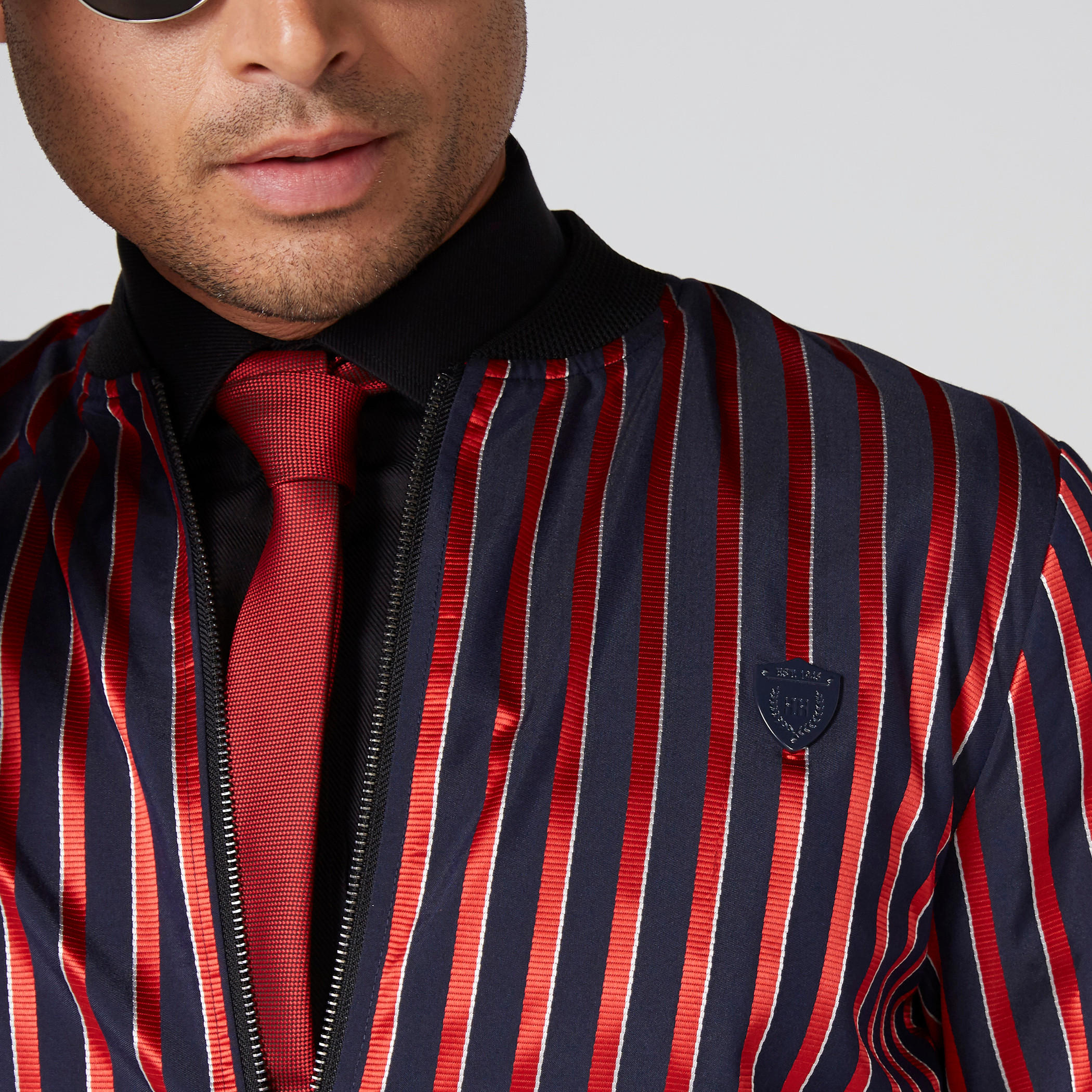 جاكيت بومبر مقلم بسحّاب إغلاق وجيوب من لوم-men-clothing-jacketsandblazers-jackets-image-4