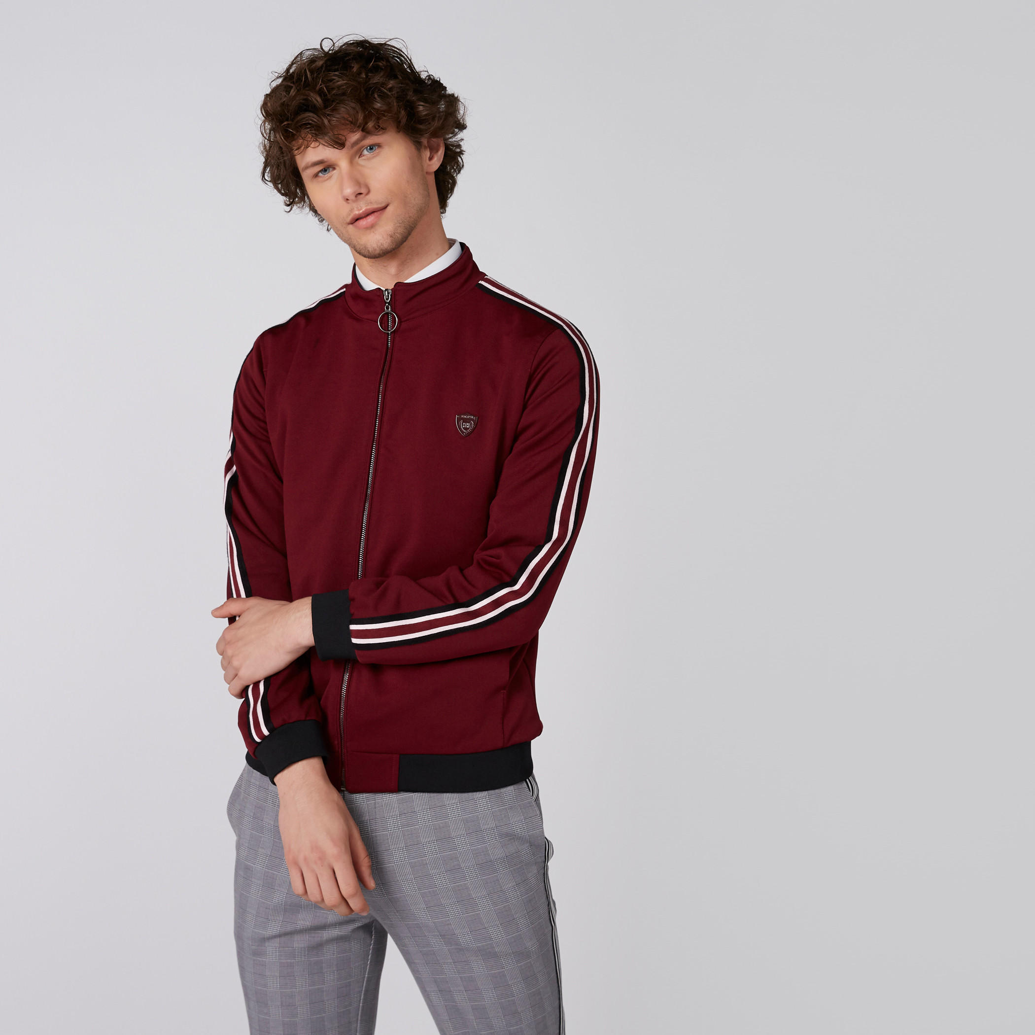 جاكيت بومبر بأكمام طويلة وسحّاب إغلاق من لوم-men-clothing-jacketsandblazers-jackets-image-1