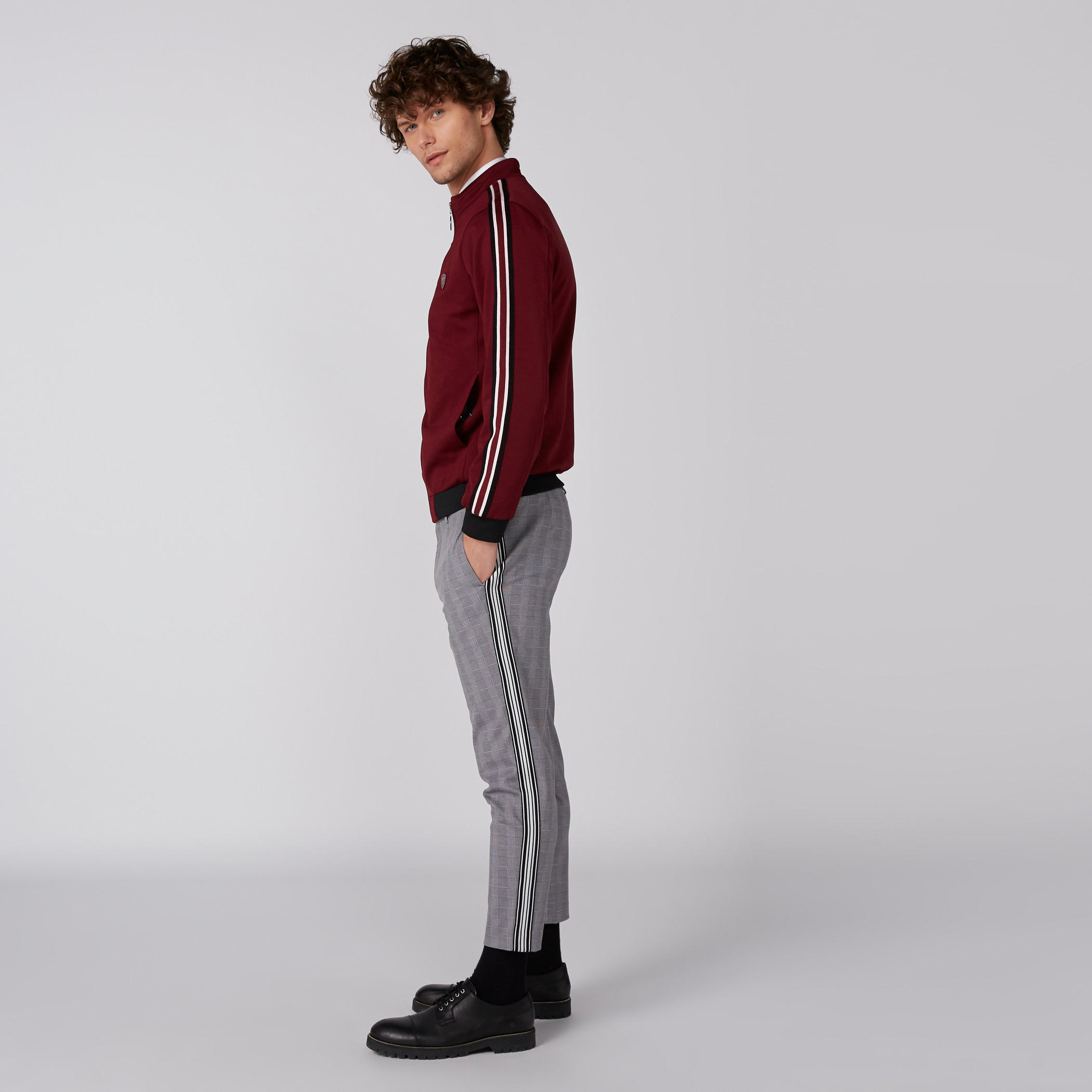جاكيت بومبر بأكمام طويلة وسحّاب إغلاق من لوم-men-clothing-jacketsandblazers-jackets-image-7