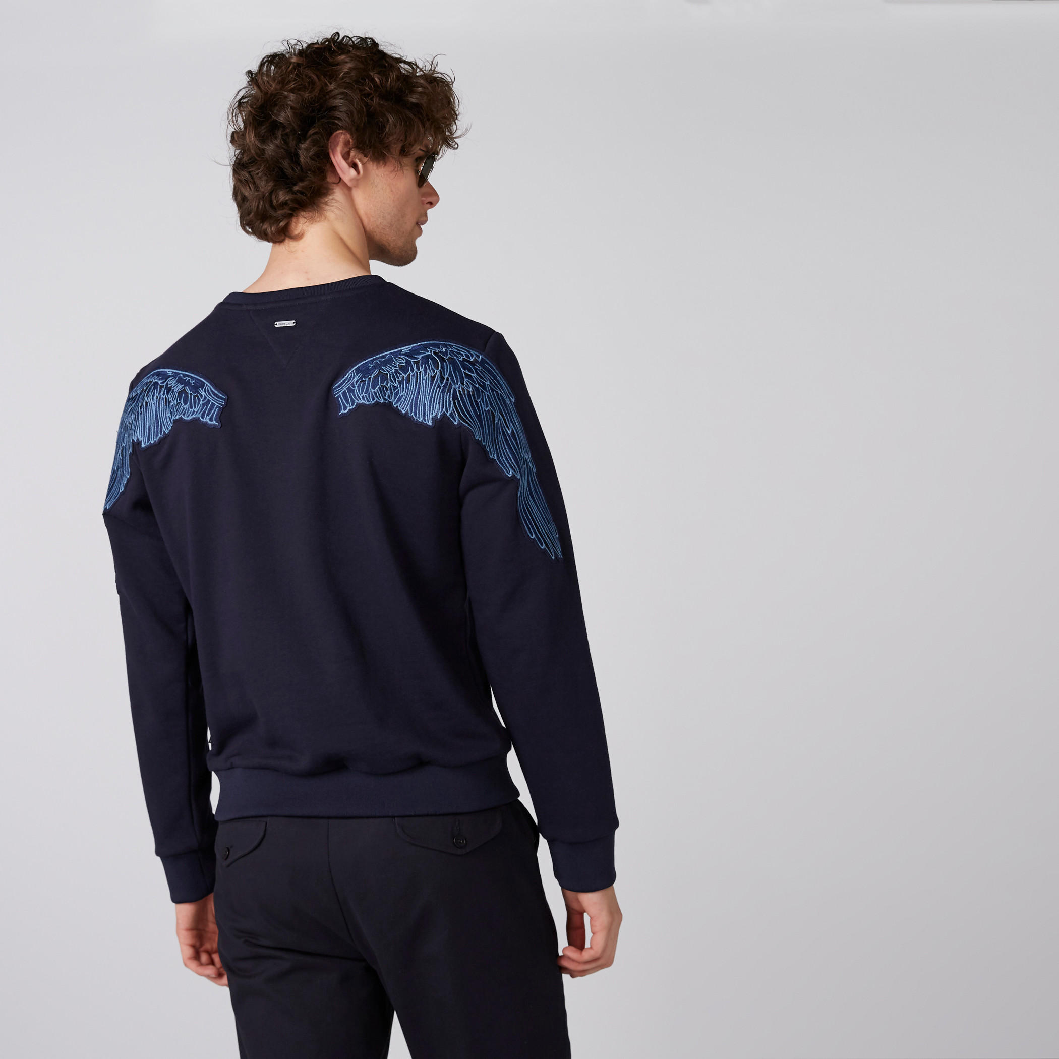 سويت شيرت مطرّز بأكمام طويلة وياقة ضيقة من لوم-men-winterwear-hoodiesandsweatshirts-image-3