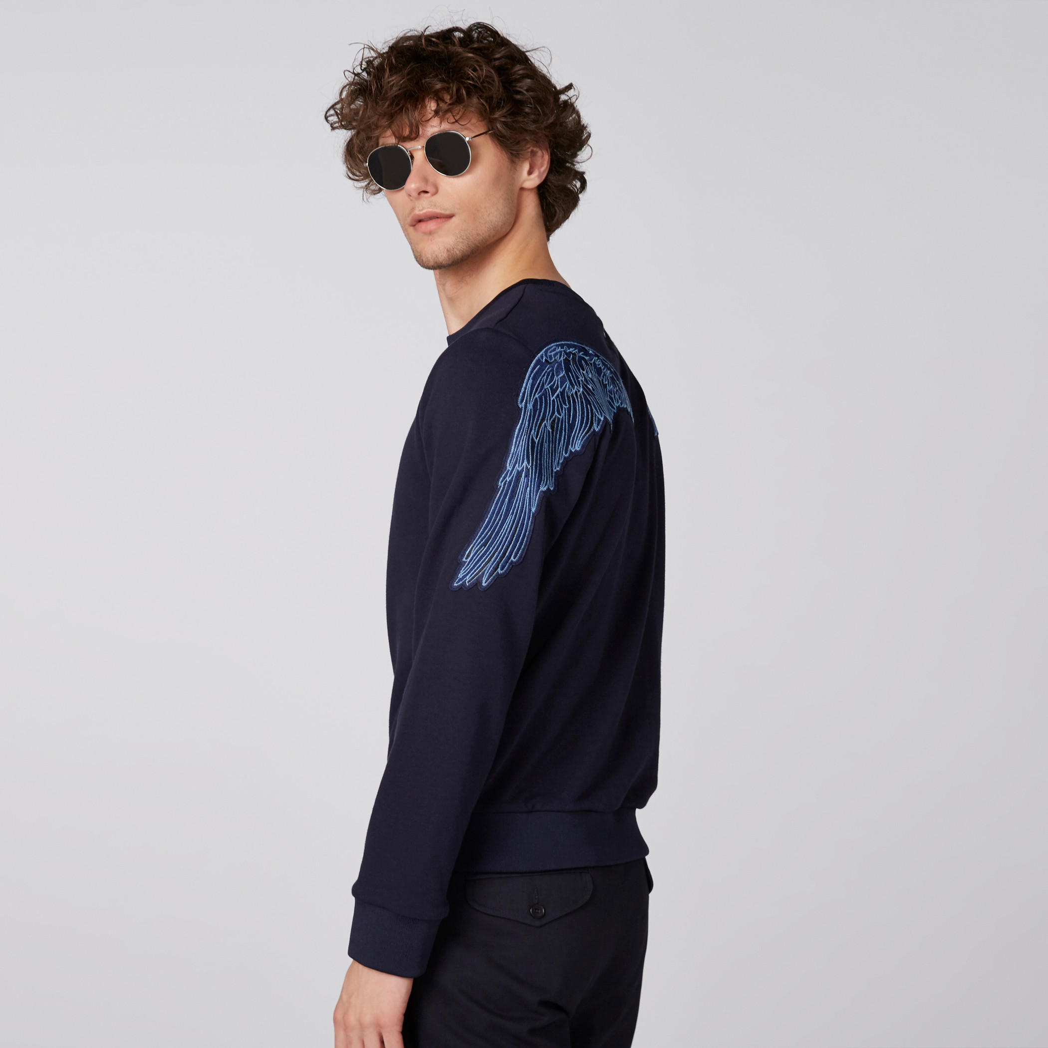 سويت شيرت مطرّز بأكمام طويلة وياقة ضيقة من لوم-men-winterwear-hoodiesandsweatshirts-image-4
