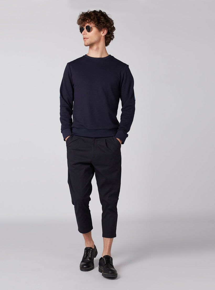 سويت شيرت مطرّز بأكمام طويلة وياقة ضيقة من لوم-men-winterwear-hoodiesandsweatshirts-image-5