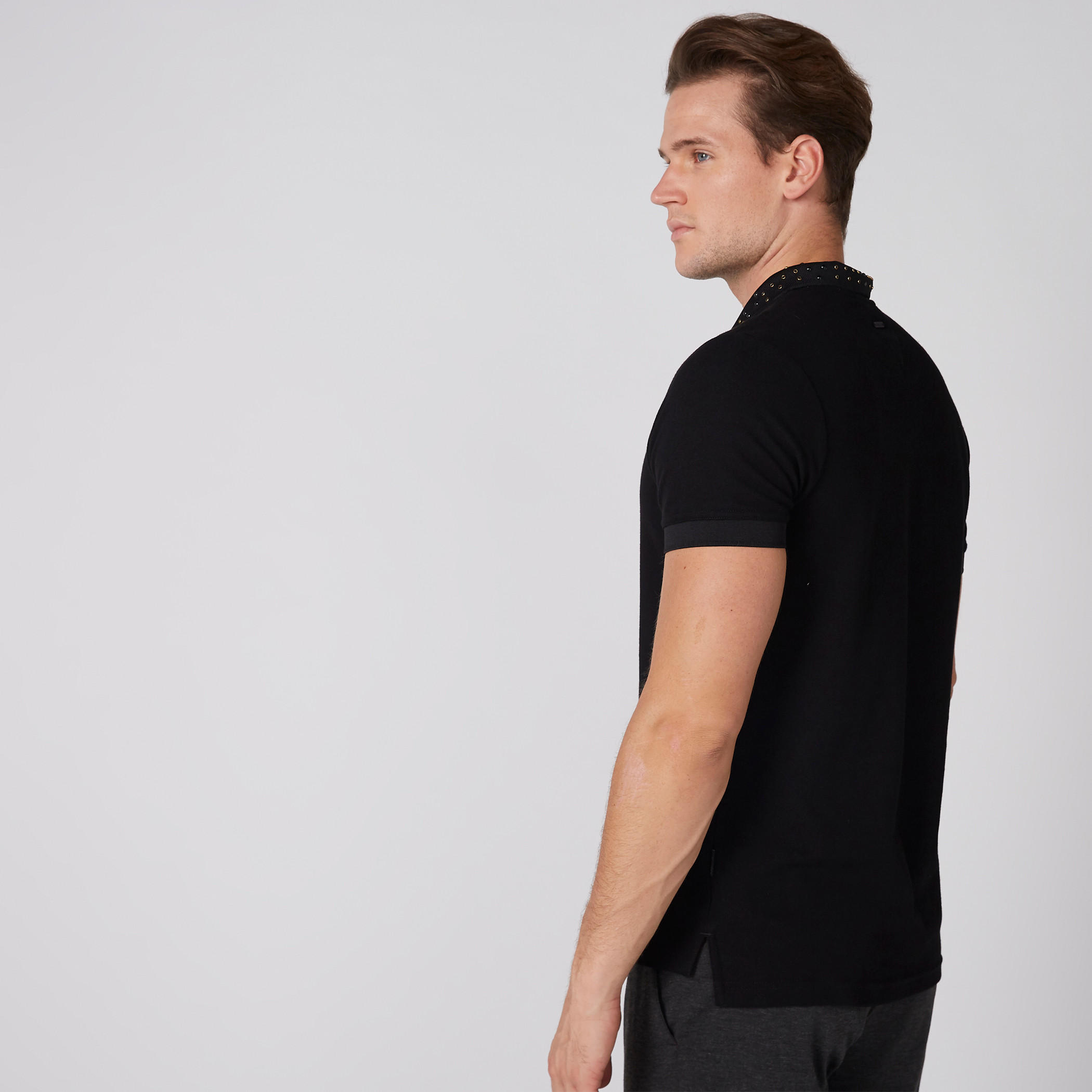 تيشيرت بولو مرصّع بأكمام قصيرة من لوم-men-clothing-tshirtsandpolos-polos-image-2