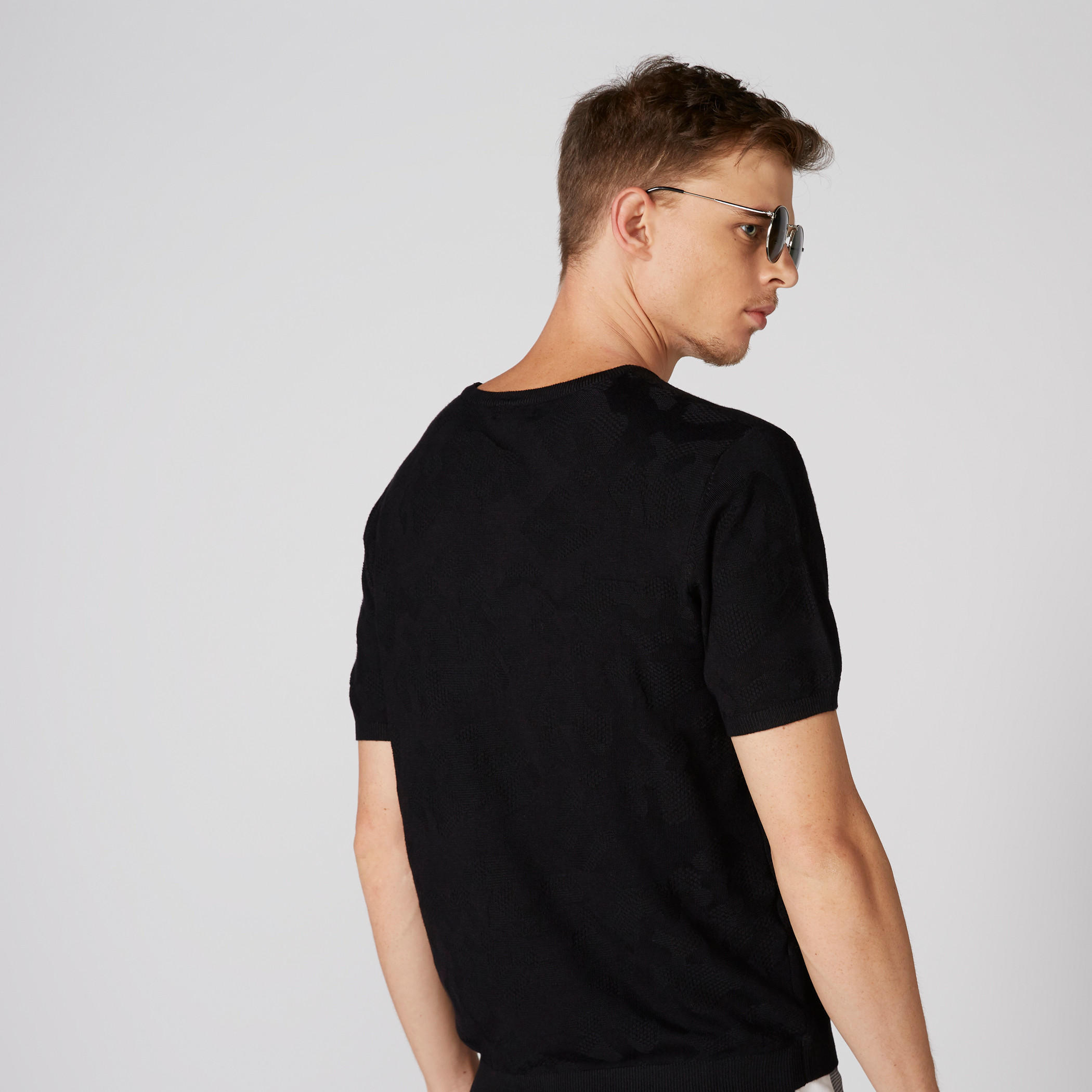 L'Homme Textured T-Shirt with Round Neck and Short Sleeves-men-clothing-tshirtsandpolos-tshirts-image-2