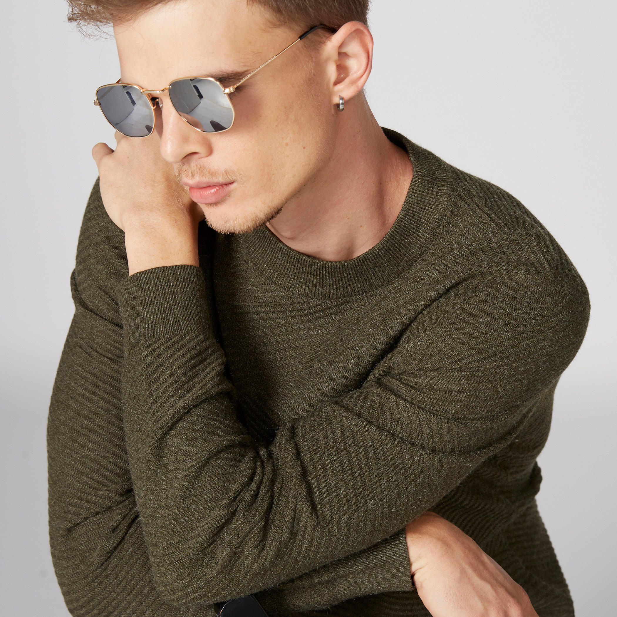 L'Homme Crew Neck Sweater with Long Sleeves-men-clothing-sweatersandpullovers-image-4