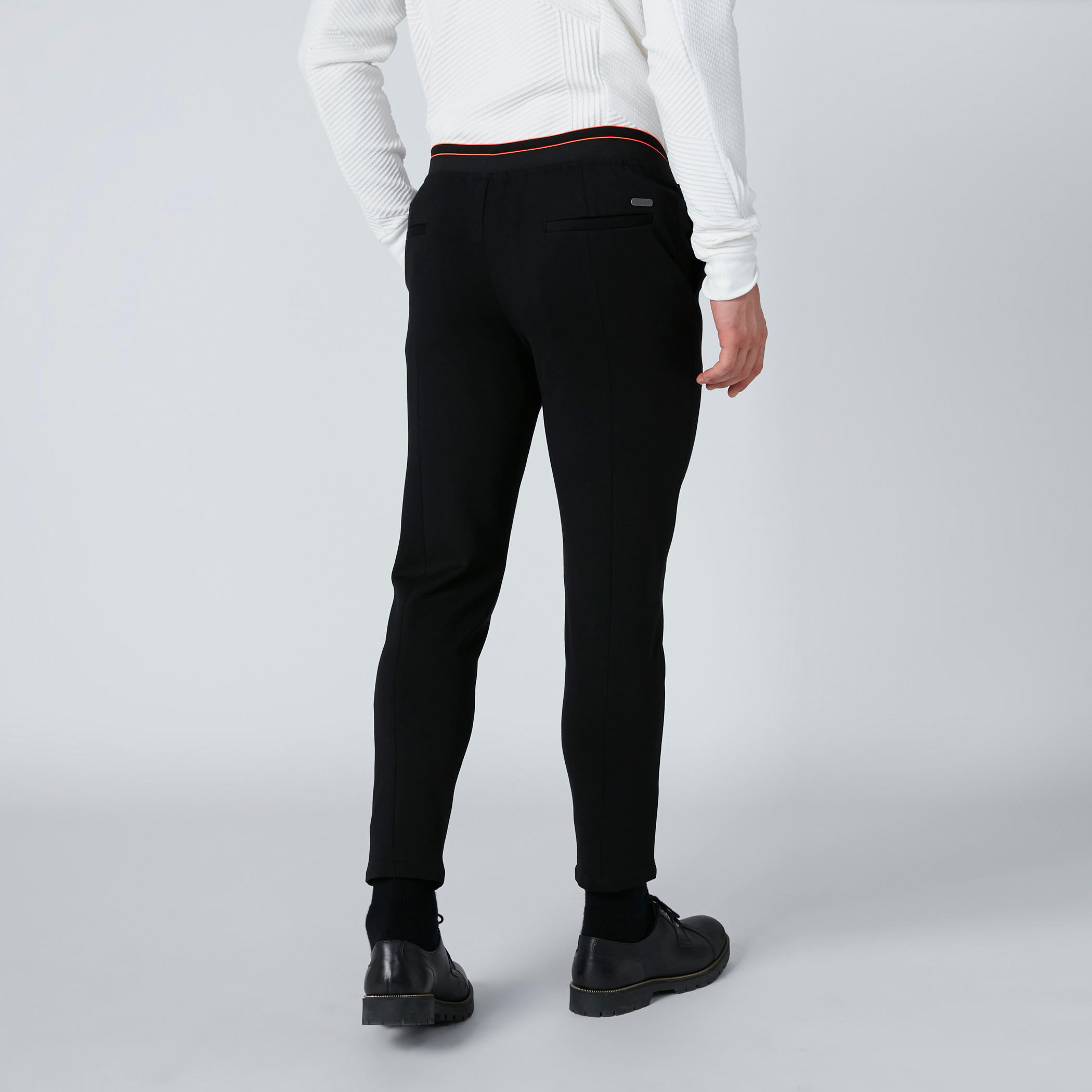 بنطال بخصر مطّاطي مغاير وجيوب من لوم-men-clothing-bottoms-trousersandchinos-trousers-image-3