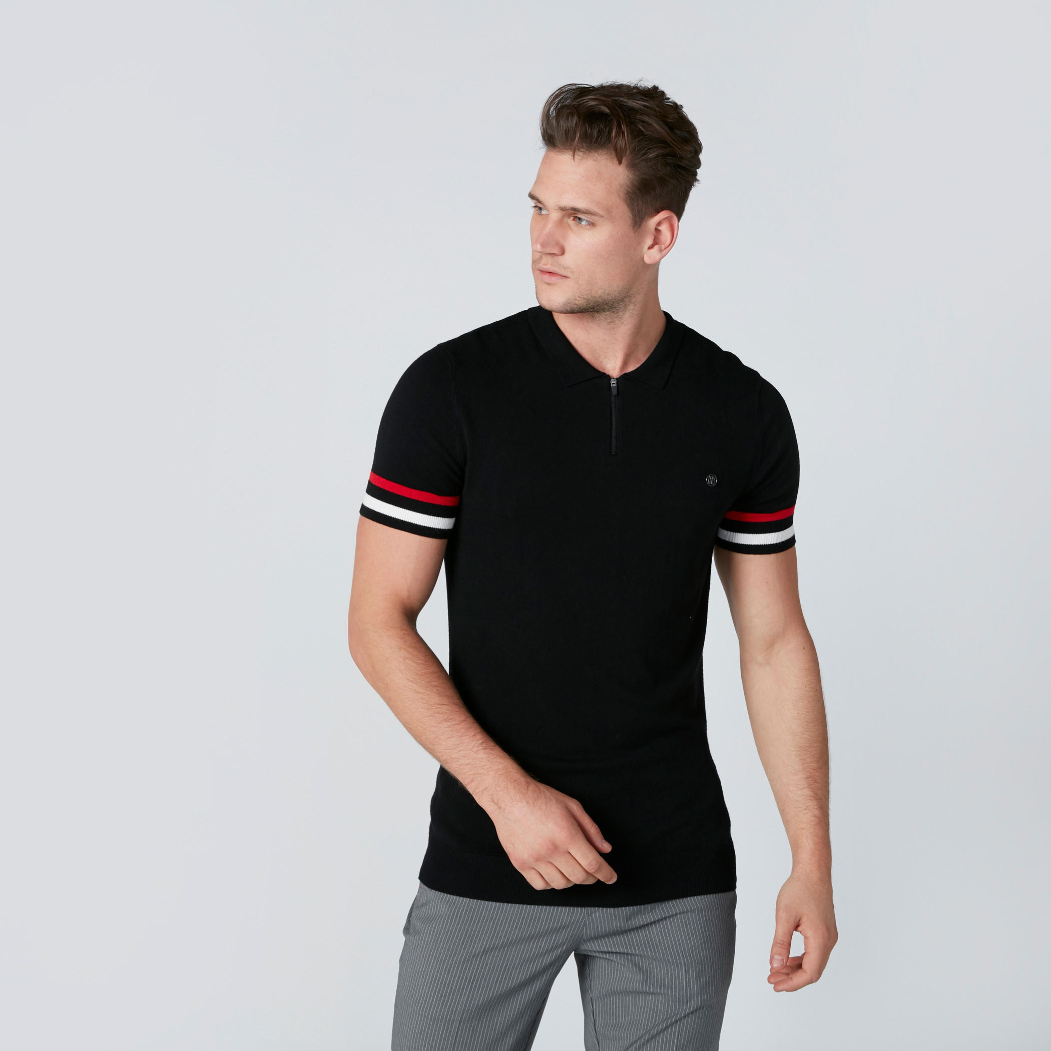 تيشيرت مقلّم بأكمام قصيرة وسحّاب من لوم-men-clothing-tshirtsandpolos-tshirts-image-1