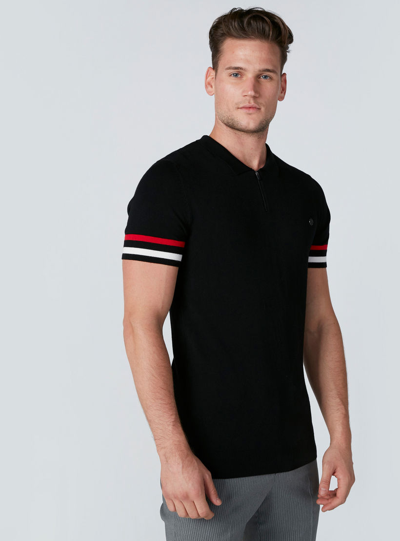 تيشيرت مقلّم بأكمام قصيرة وسحّاب من لوم-men-clothing-tshirtsandpolos-tshirts-image-3