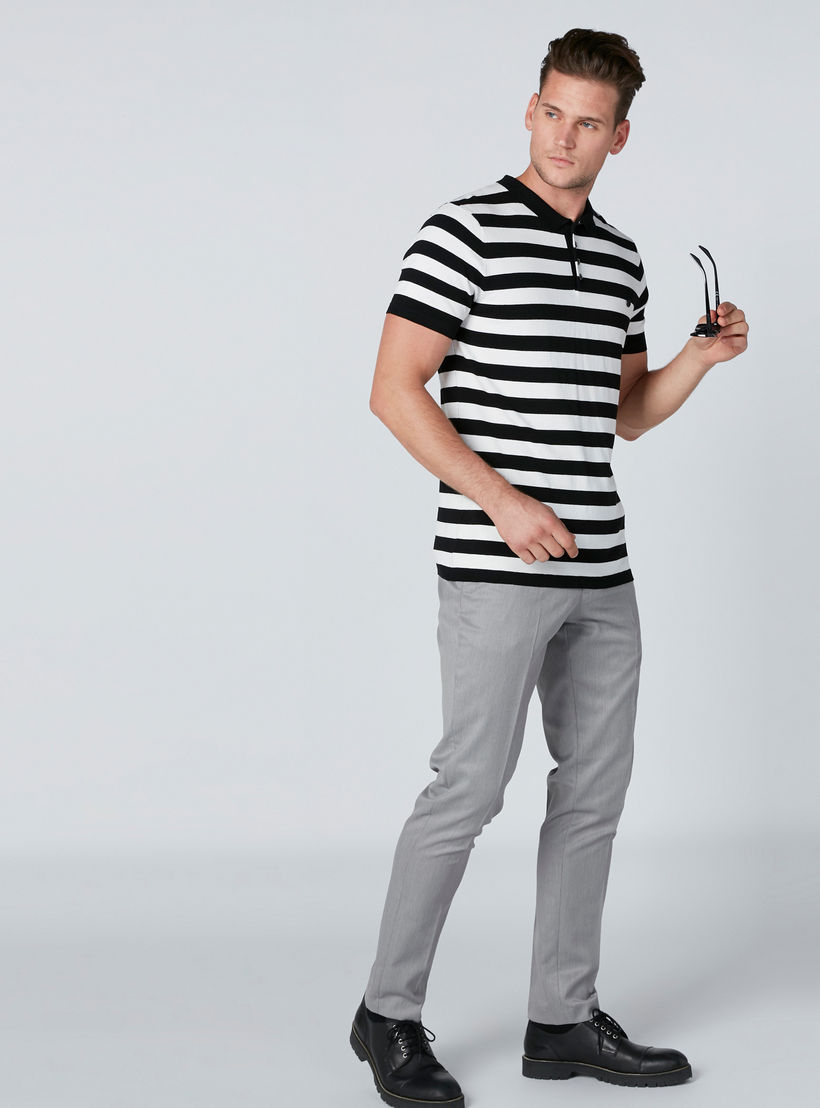 تيشيرت مقلّم بياقة بولو وأكمام قصيرة من لوم-men-clothing-tshirtsandpolos-tshirts-image-2