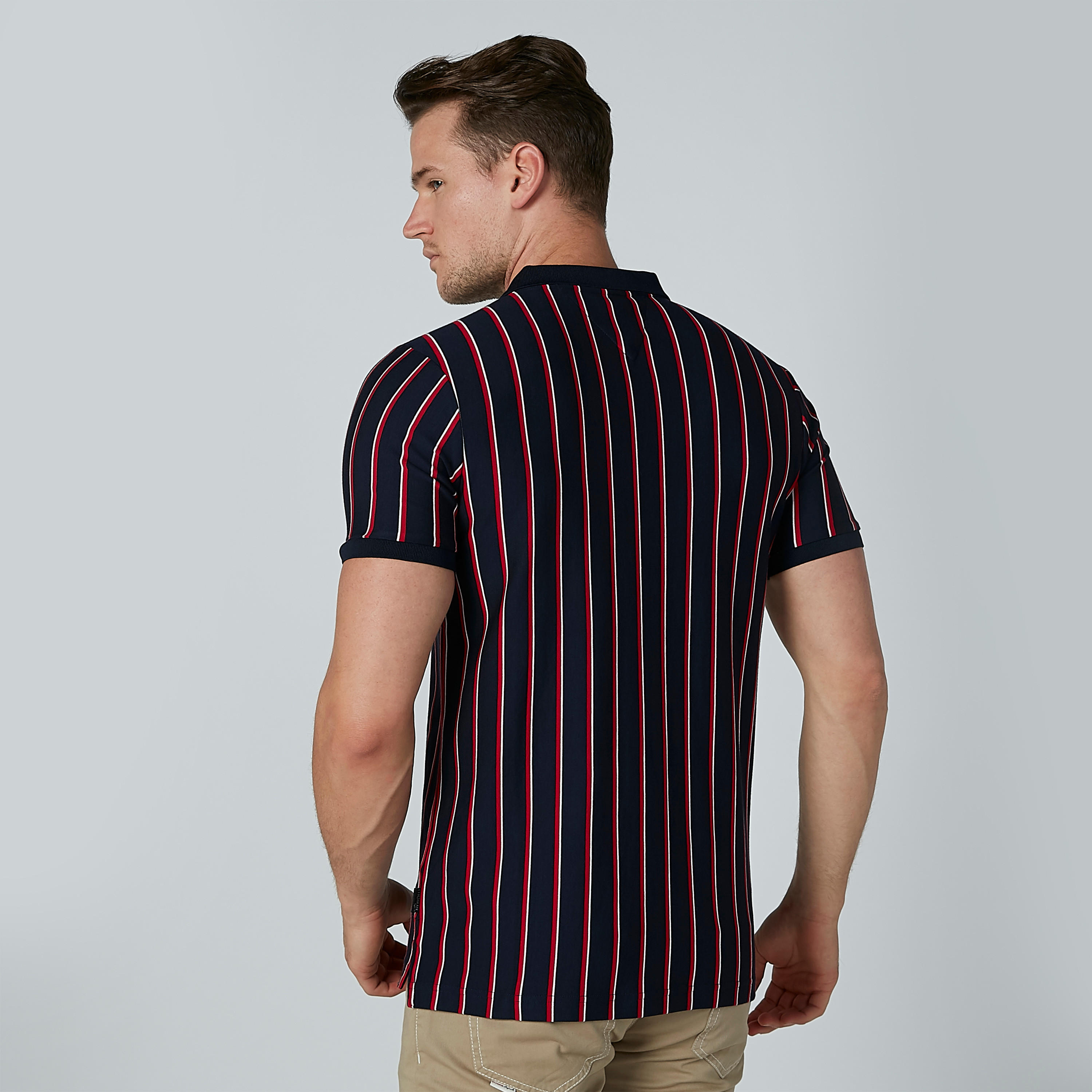 تيشيرت مقلّم بياقة بولو وأكمام قصيرة من لوم-men-clothing-tshirtsandpolos-polos-image-4