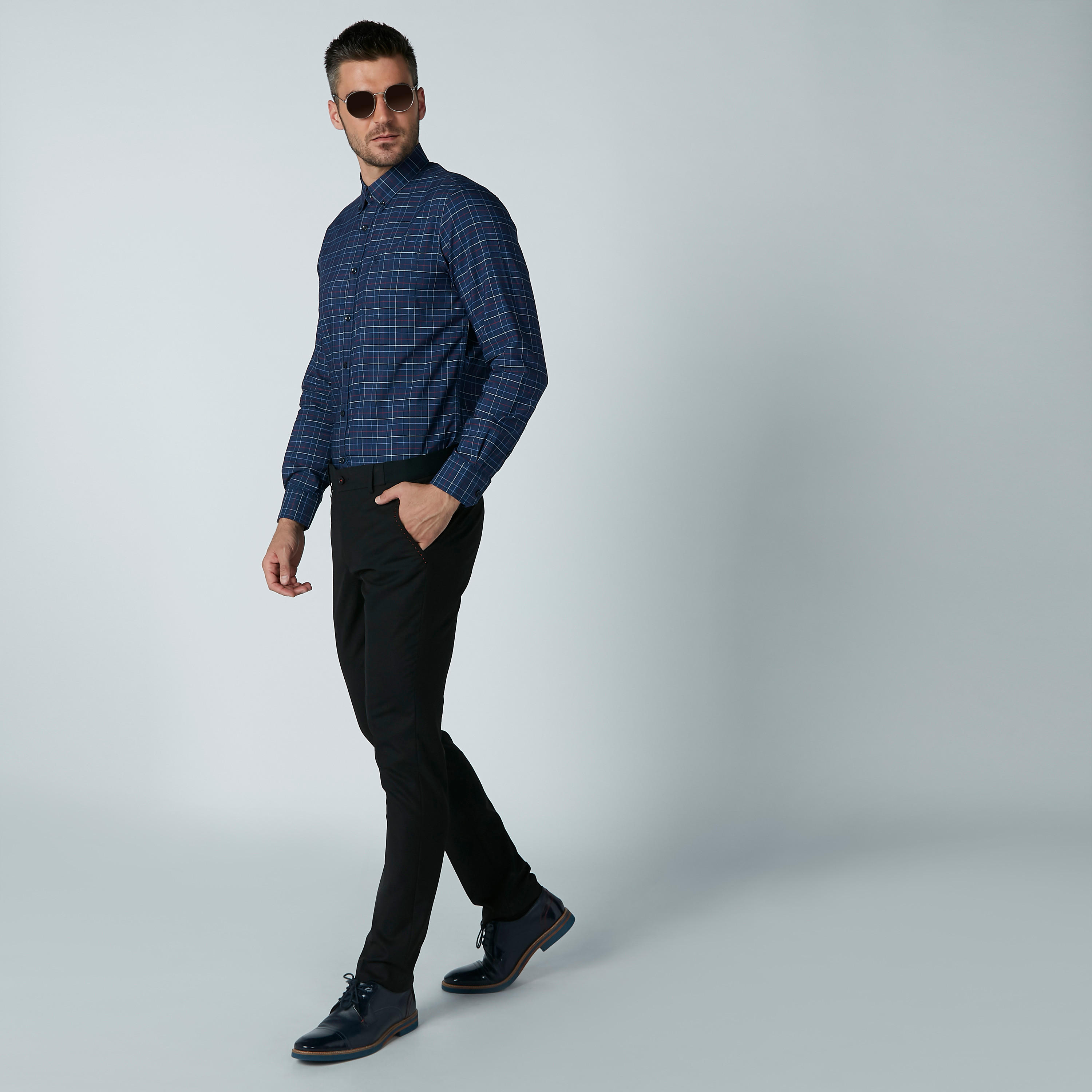 بنطال رسمي بقصّة سليم ودرزات وجيوب من لوم-men-clothing-bottoms-trousersandchinos-trousers-image-2