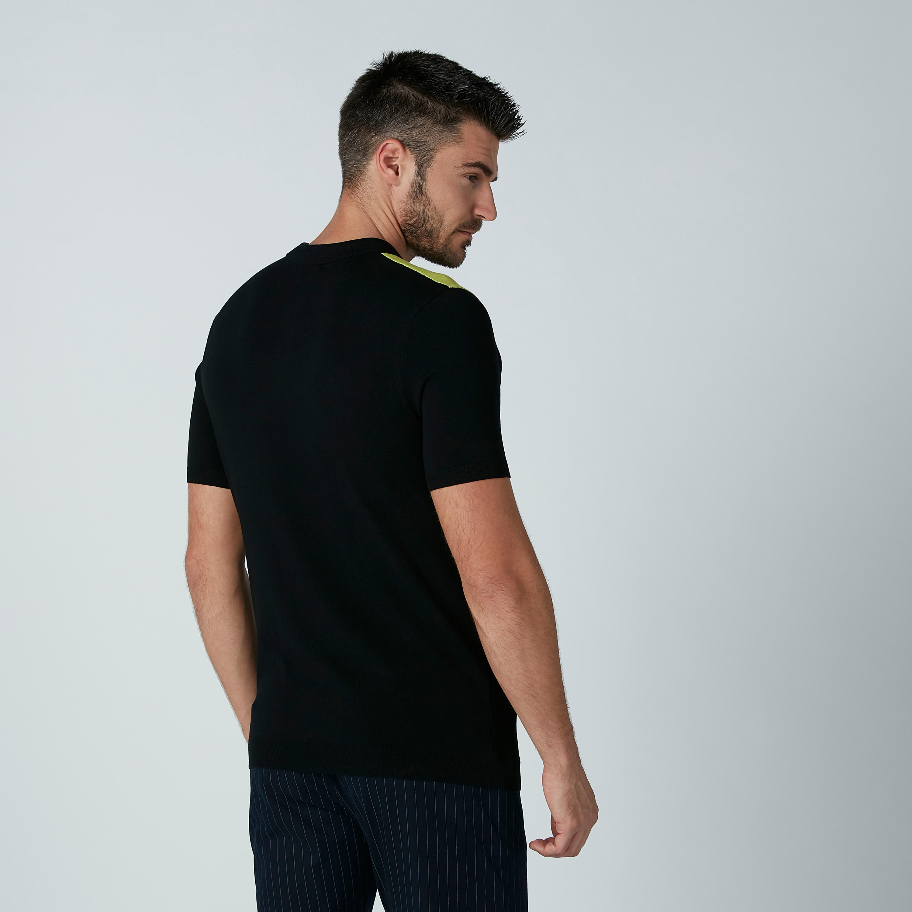 تيشيرت مقلّم بأكمام قصيرة من لوم-men-clothing-tshirtsandpolos-polos-image-4