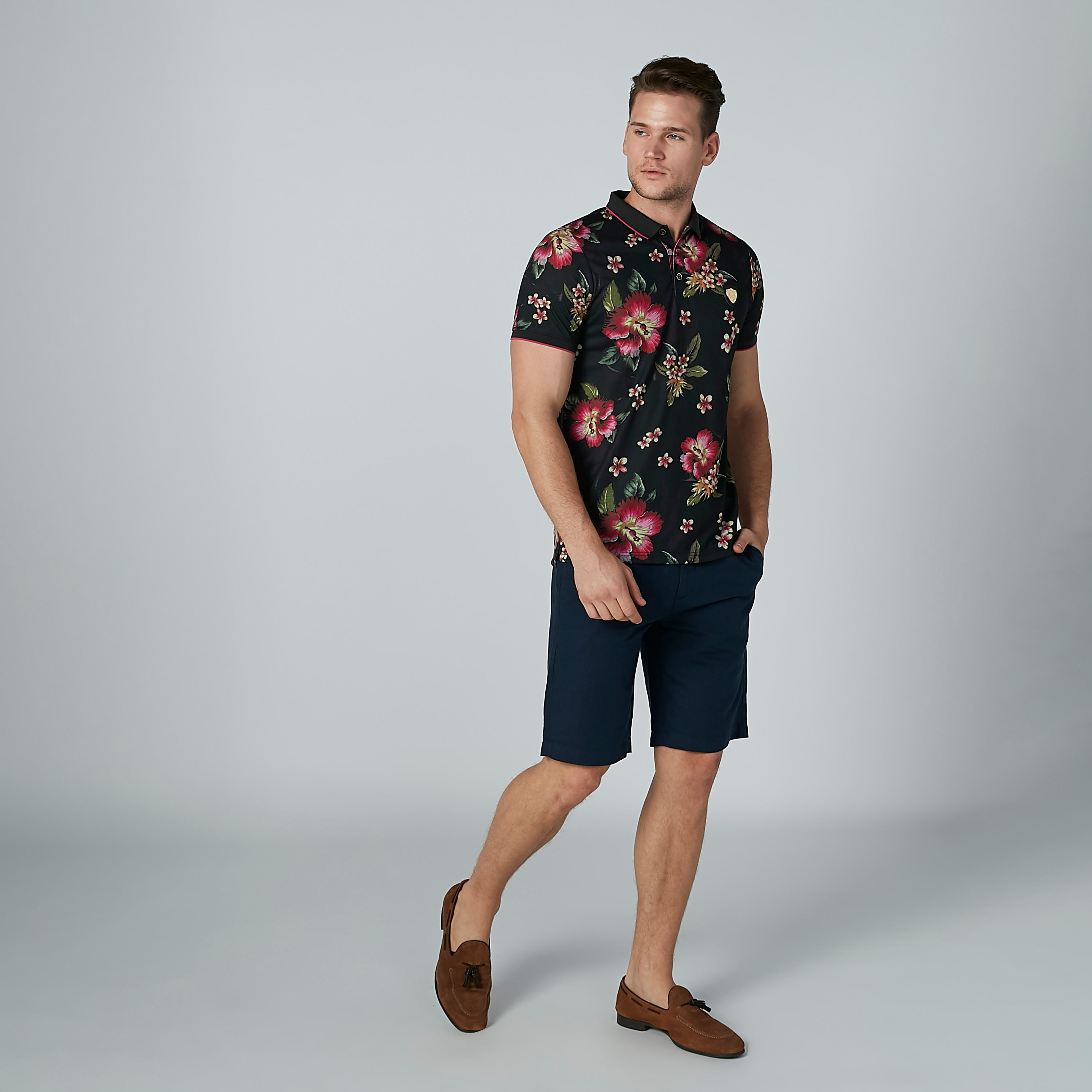 تيشيرت بياقة بولو وأكمام قصيرة وطبعات زهرية من لوم-men-clothing-tshirtsandpolos-polos-image-1