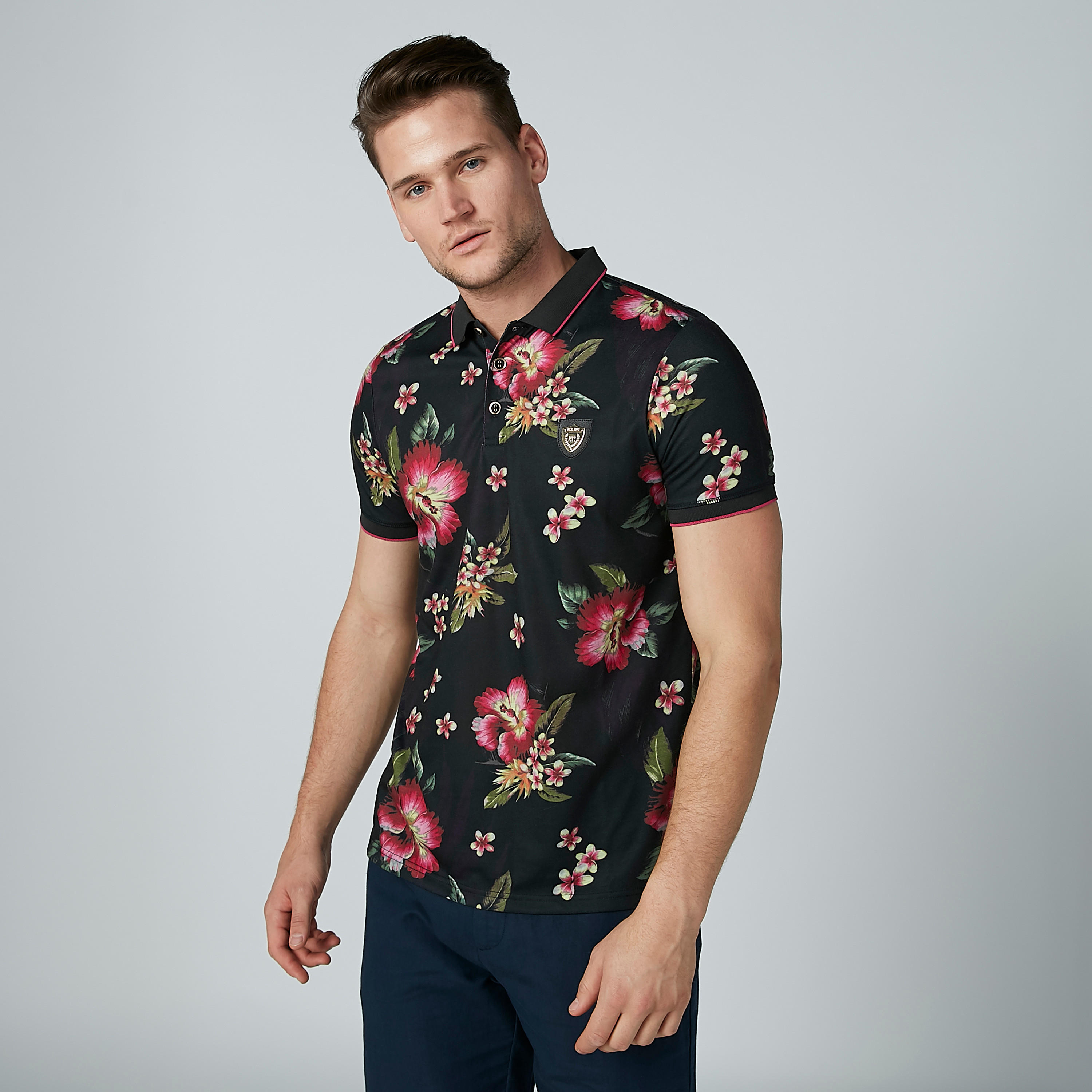 تيشيرت بياقة بولو وأكمام قصيرة وطبعات زهرية من لوم-men-clothing-tshirtsandpolos-polos-image-3