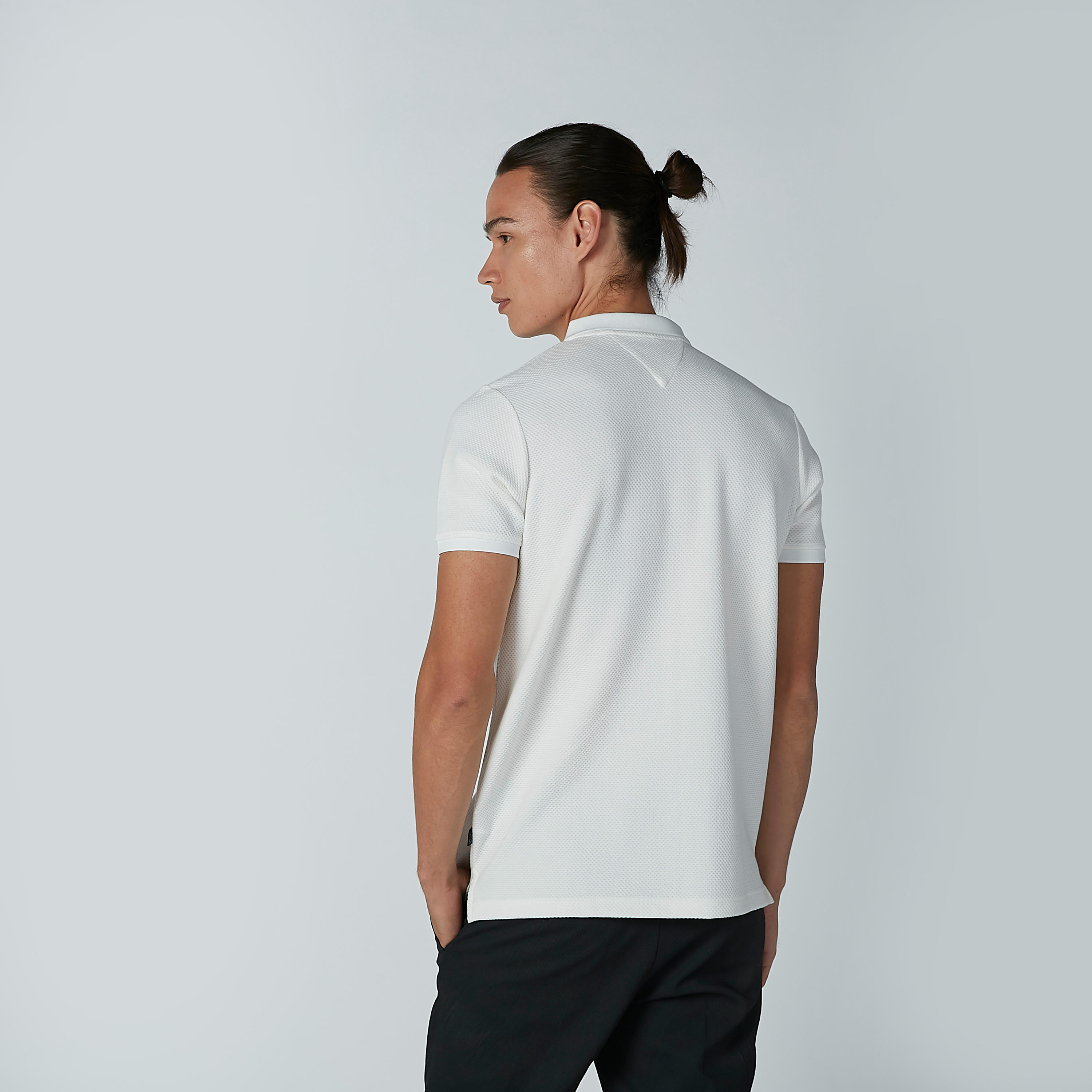 تيشيرت سادة بياقة بولو وسحّاب من لوم-men-clothing-tshirtsandpolos-polos-image-3
