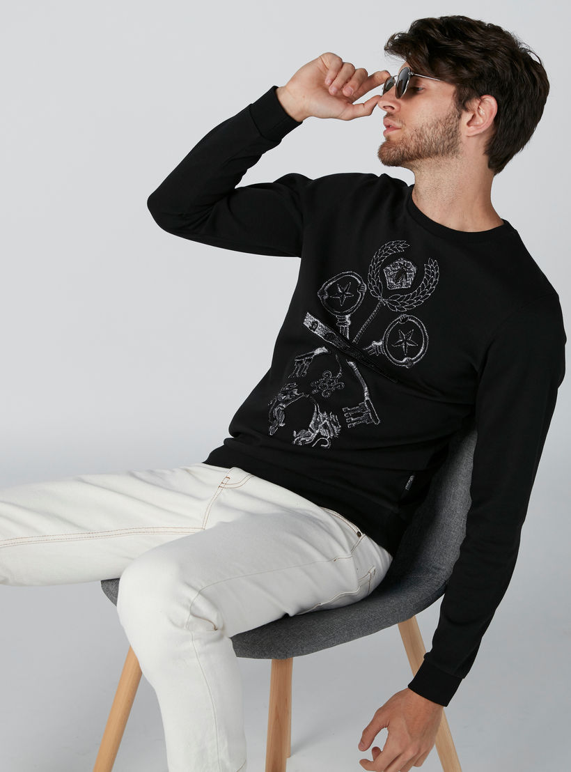 سويت شيرت مطرّز بياقة مستديرة من لوم-men-winterwear-hoodiesandsweatshirts-image-3