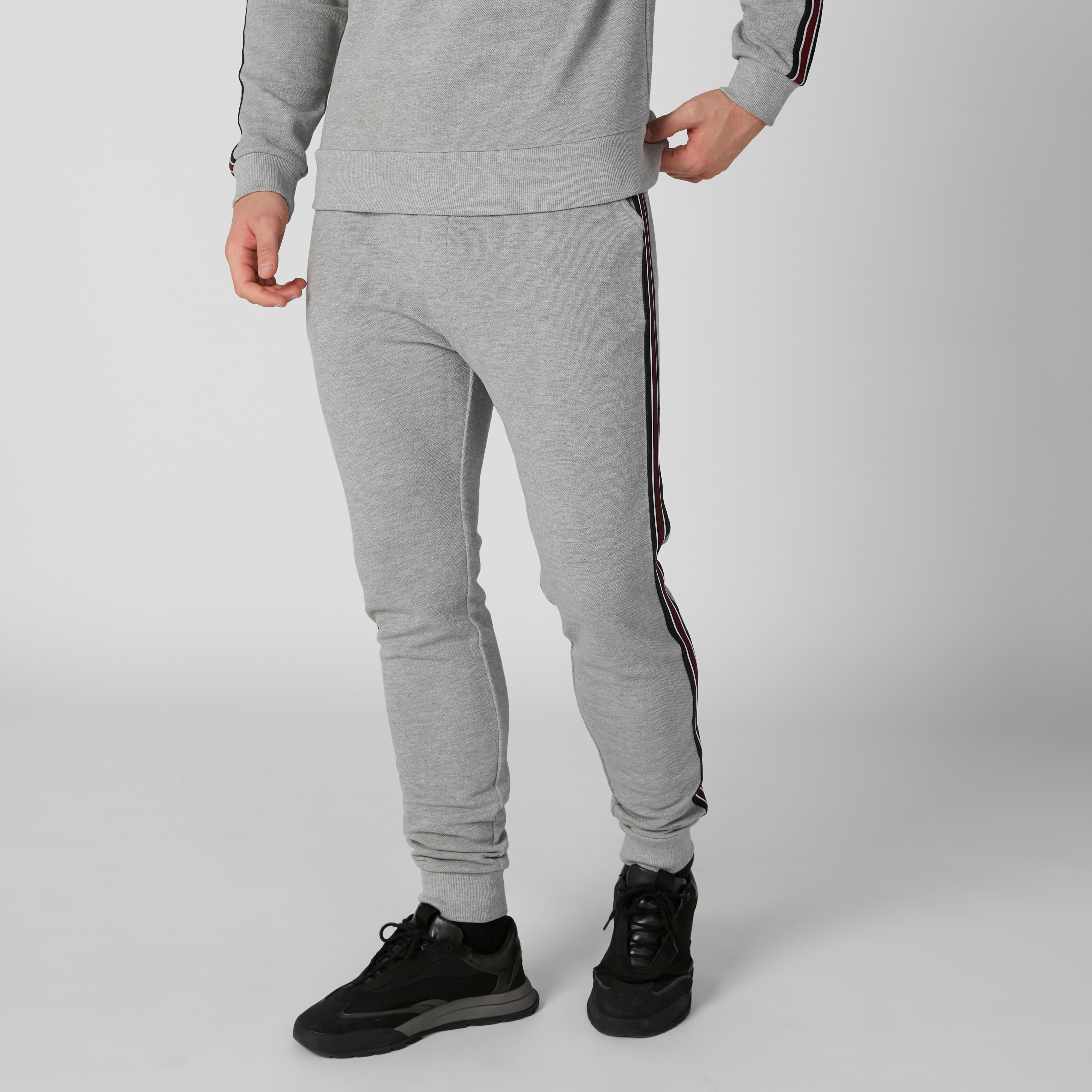 بنطال رياضي طويل بجيوب وشريطة جانبية من لوم-men-clothing-bottoms-joggers-image-3