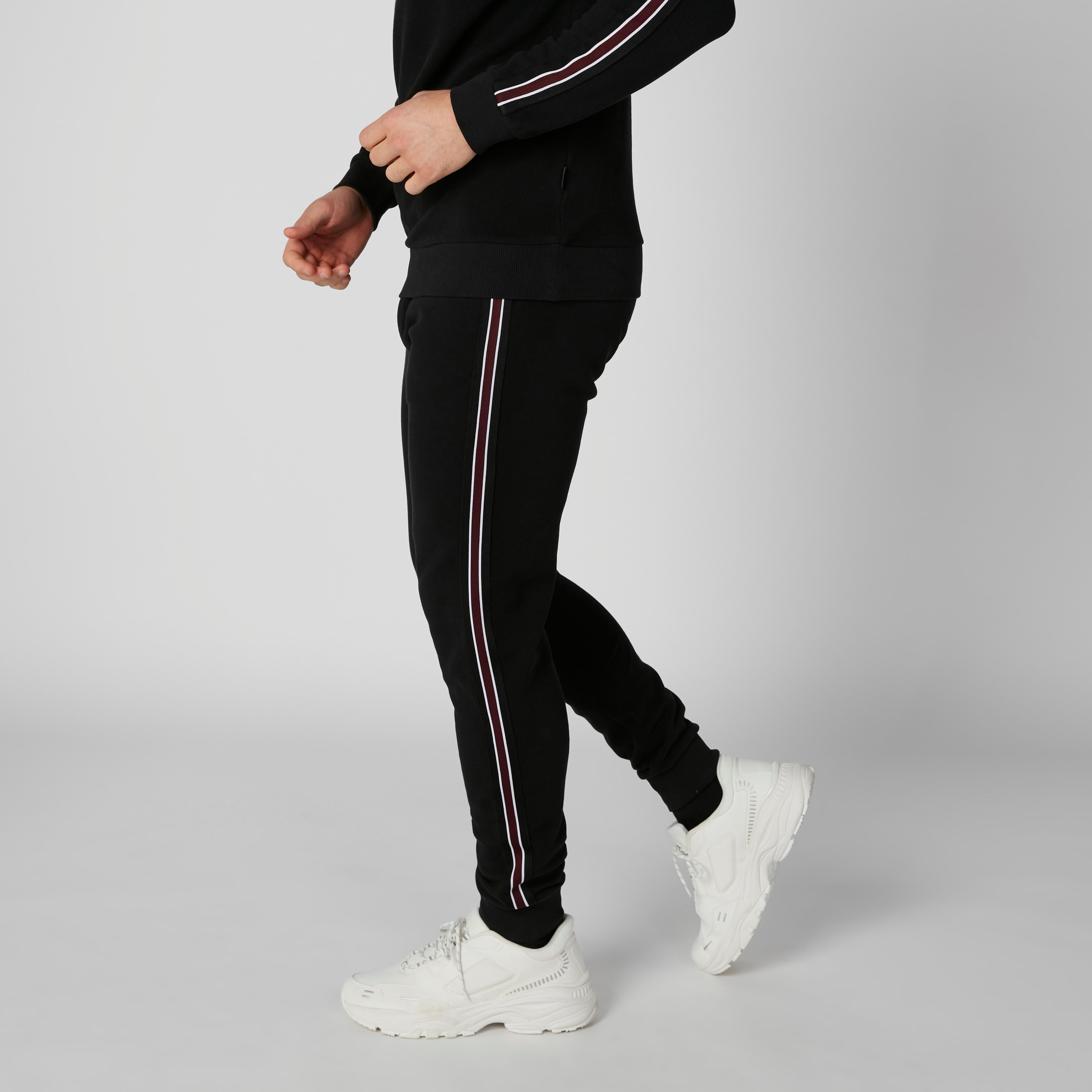 بنطال رياضي طويل بشريطة من لوم-men-clothing-bottoms-joggers-image-3