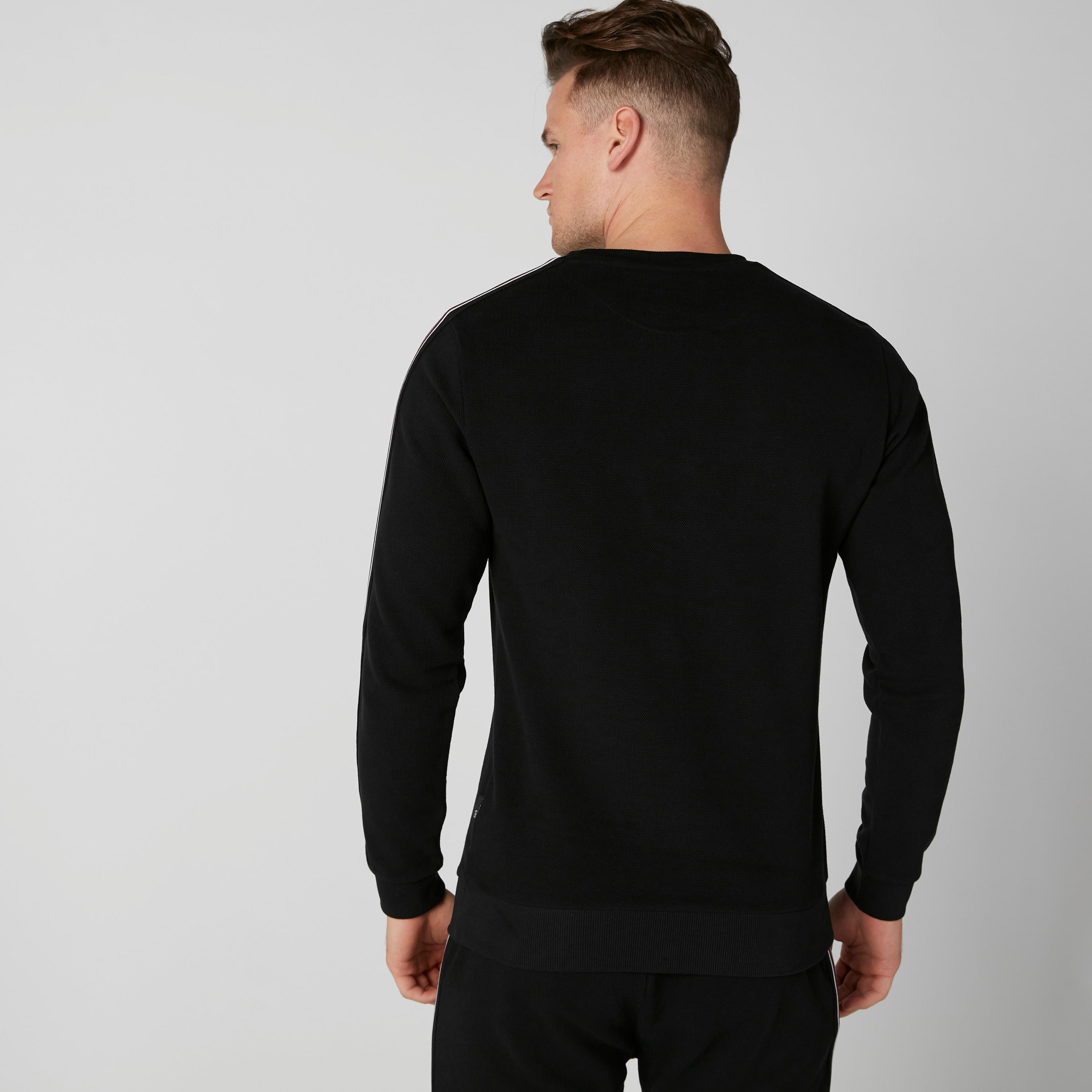 سويت شيرت بأكمام طويلة من لوم-men-winterwear-hoodiesandsweatshirts-image-2