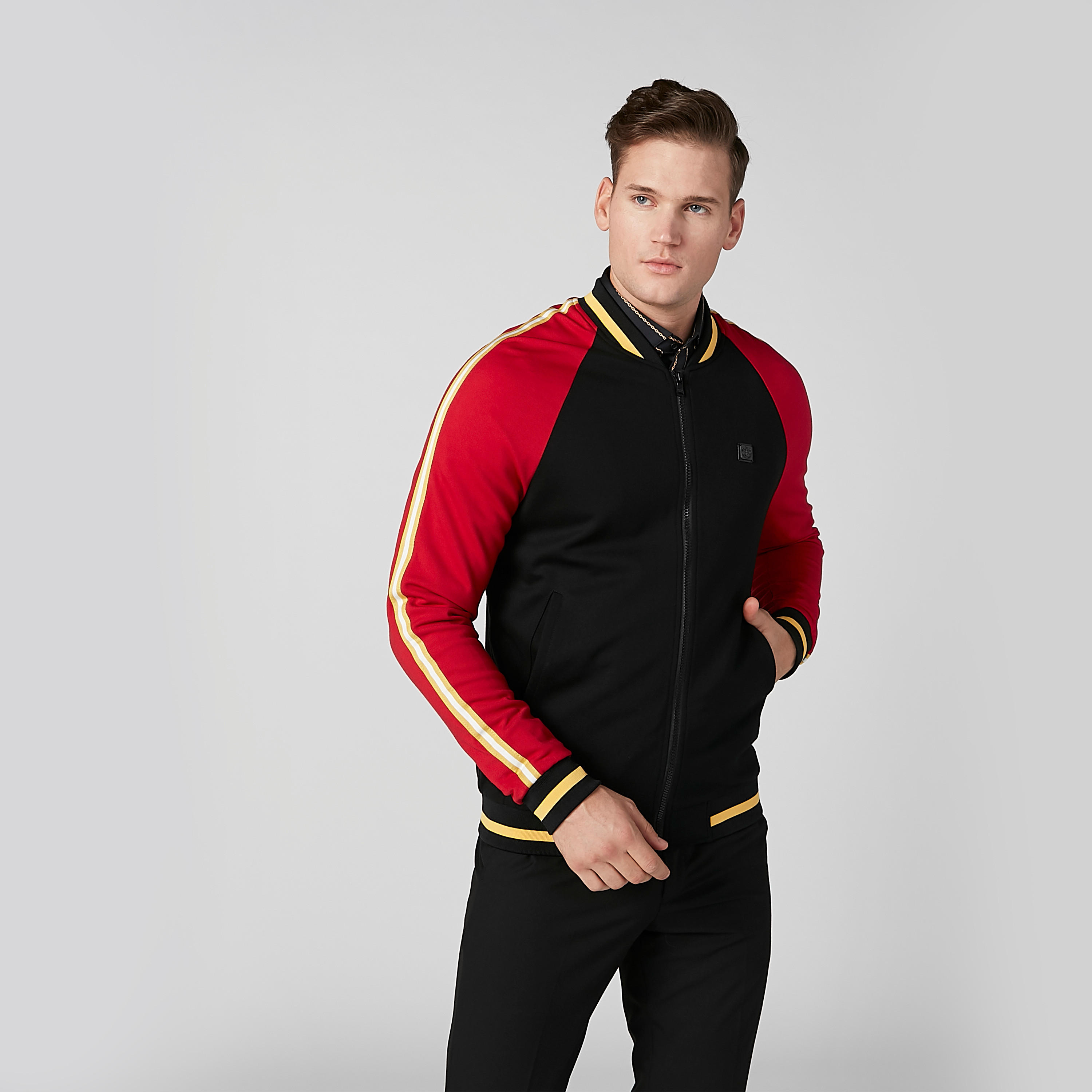 جاكيت بومبر بأكمام طويلة وجيوب من لوم-men-clothing-jacketsandblazers-jackets-image-1