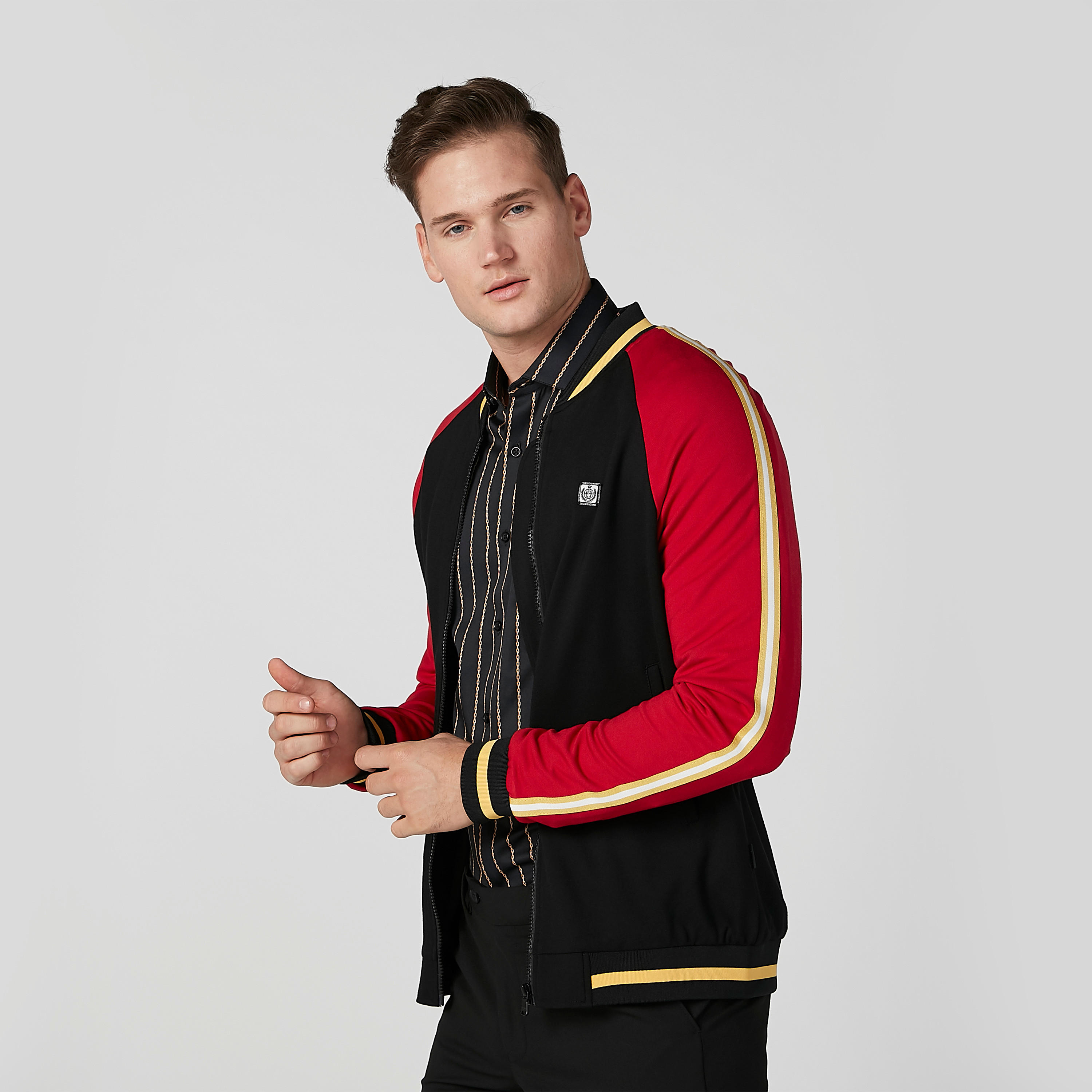 جاكيت بومبر بأكمام طويلة وجيوب من لوم-men-clothing-jacketsandblazers-jackets-image-3