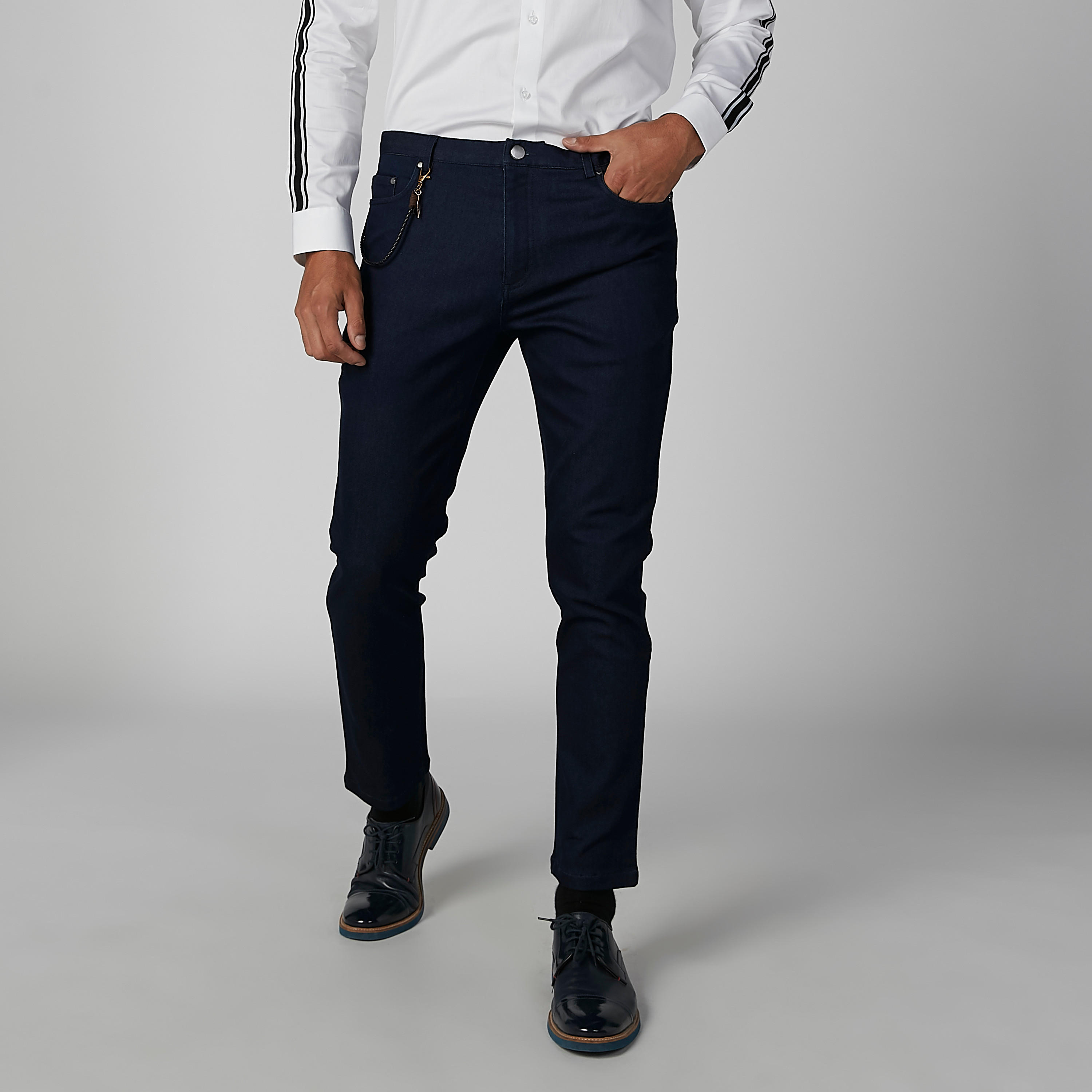 بنطال طويل بجيوب وسلسلة من لوم-men-clothing-bottoms-trousersandchinos-trousers-image-1