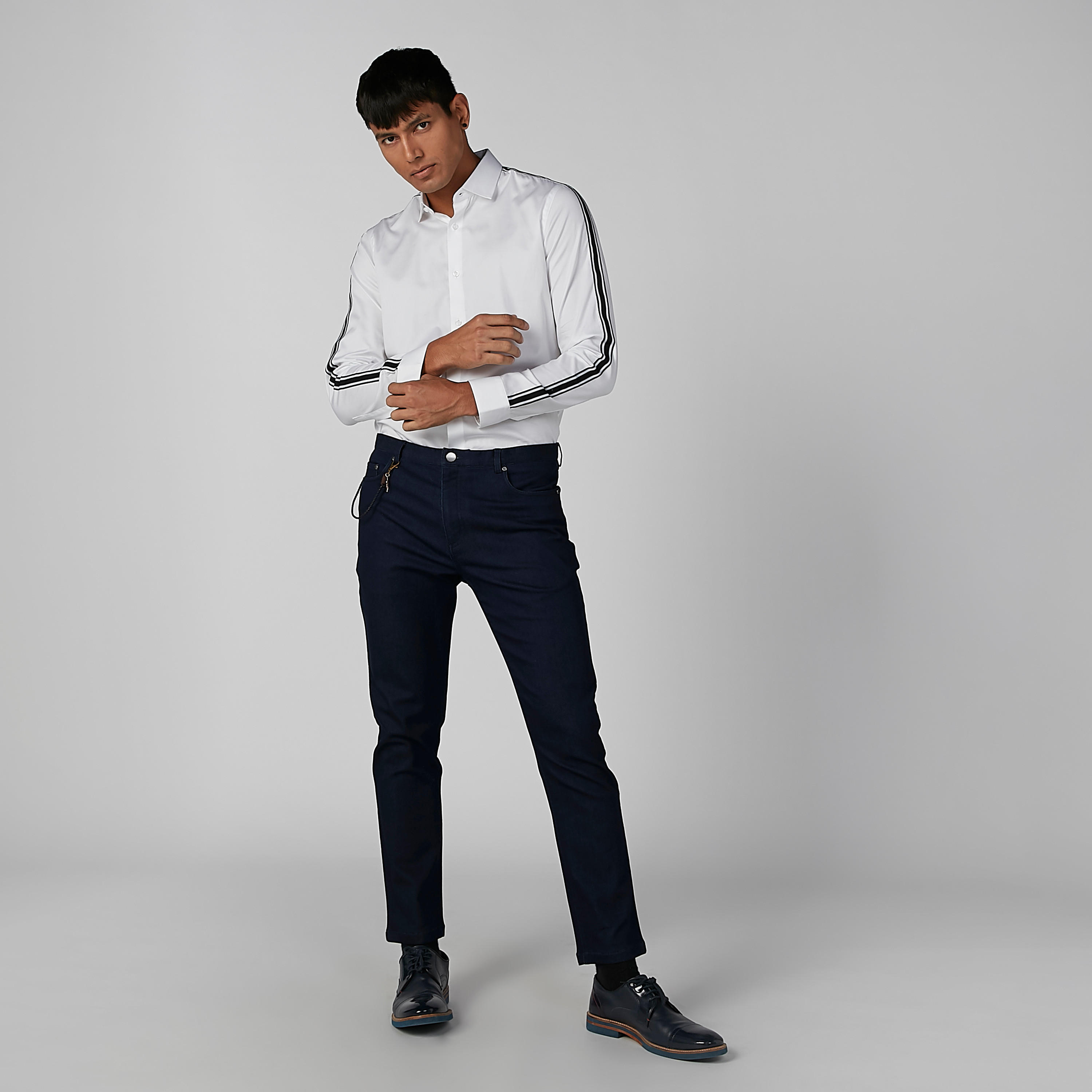 بنطال طويل بجيوب وسلسلة من لوم-men-clothing-bottoms-trousersandchinos-trousers-image-2