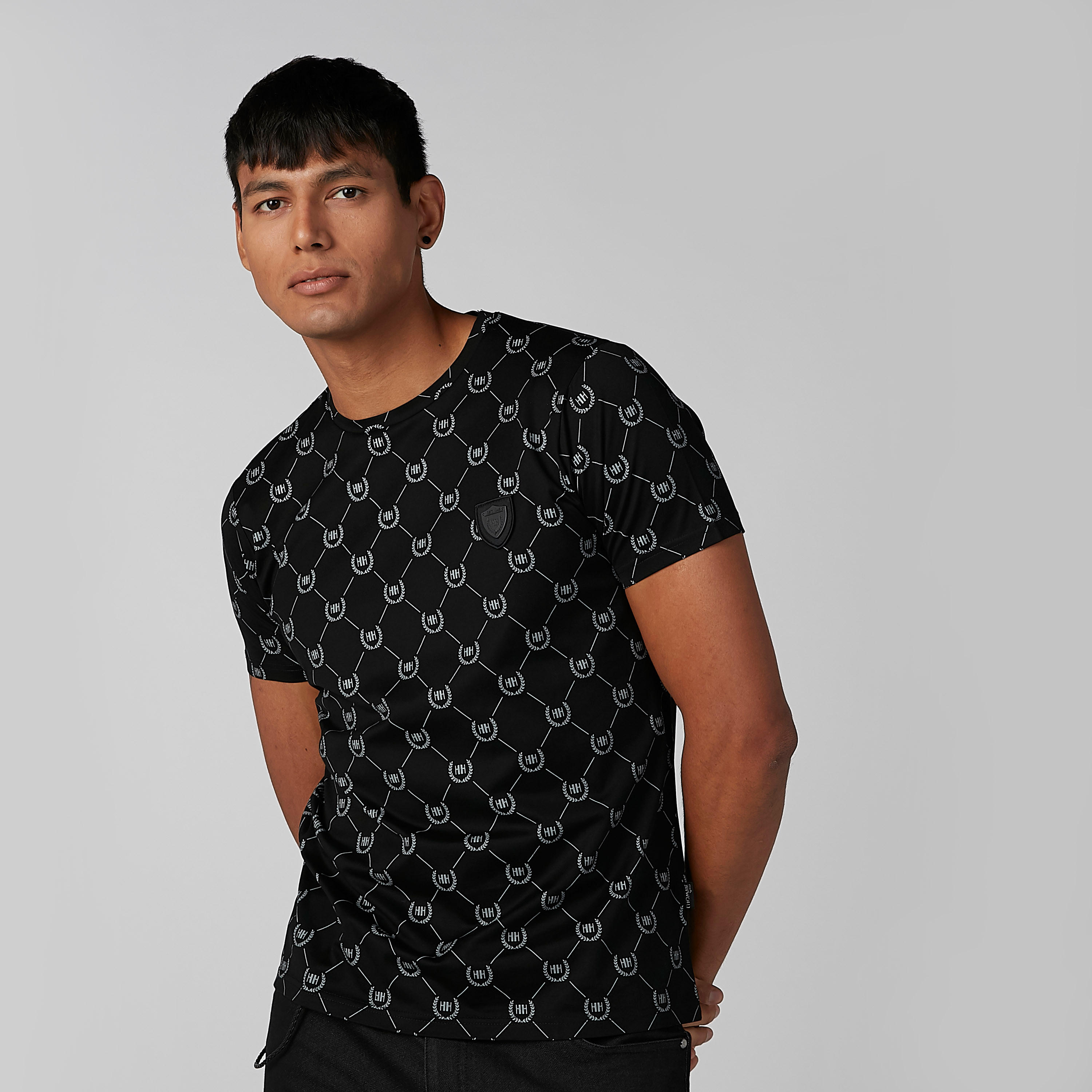 تيشيرت بياقة ضيّقة وأكمام قصيرة وطبعات من لوم-men-clothing-tshirtsandpolos-tshirts-image-3