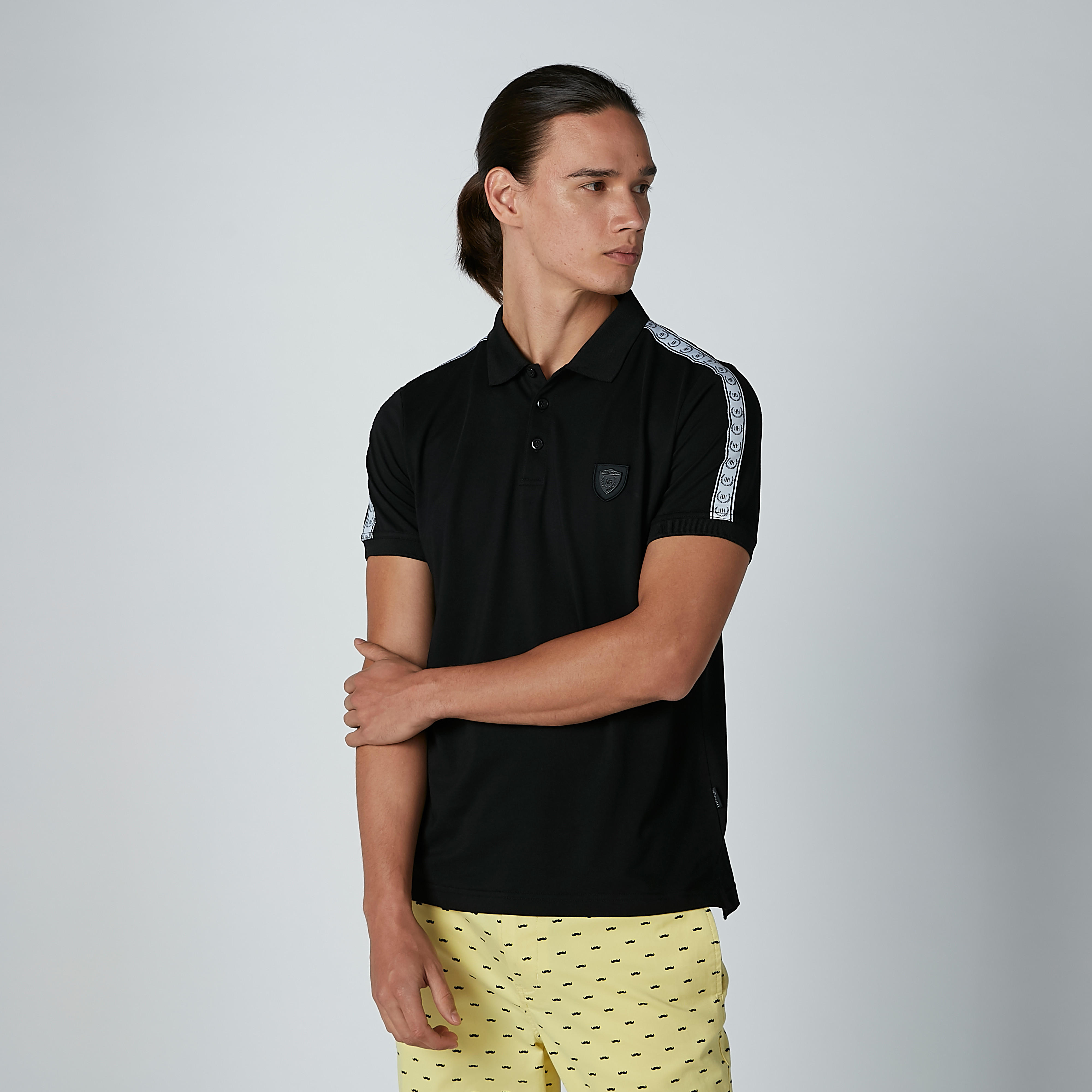 تيشيرت بياقة بولو وأكمام قصيرة وشريطة من لوم-men-clothing-tshirtsandpolos-polos-image-2
