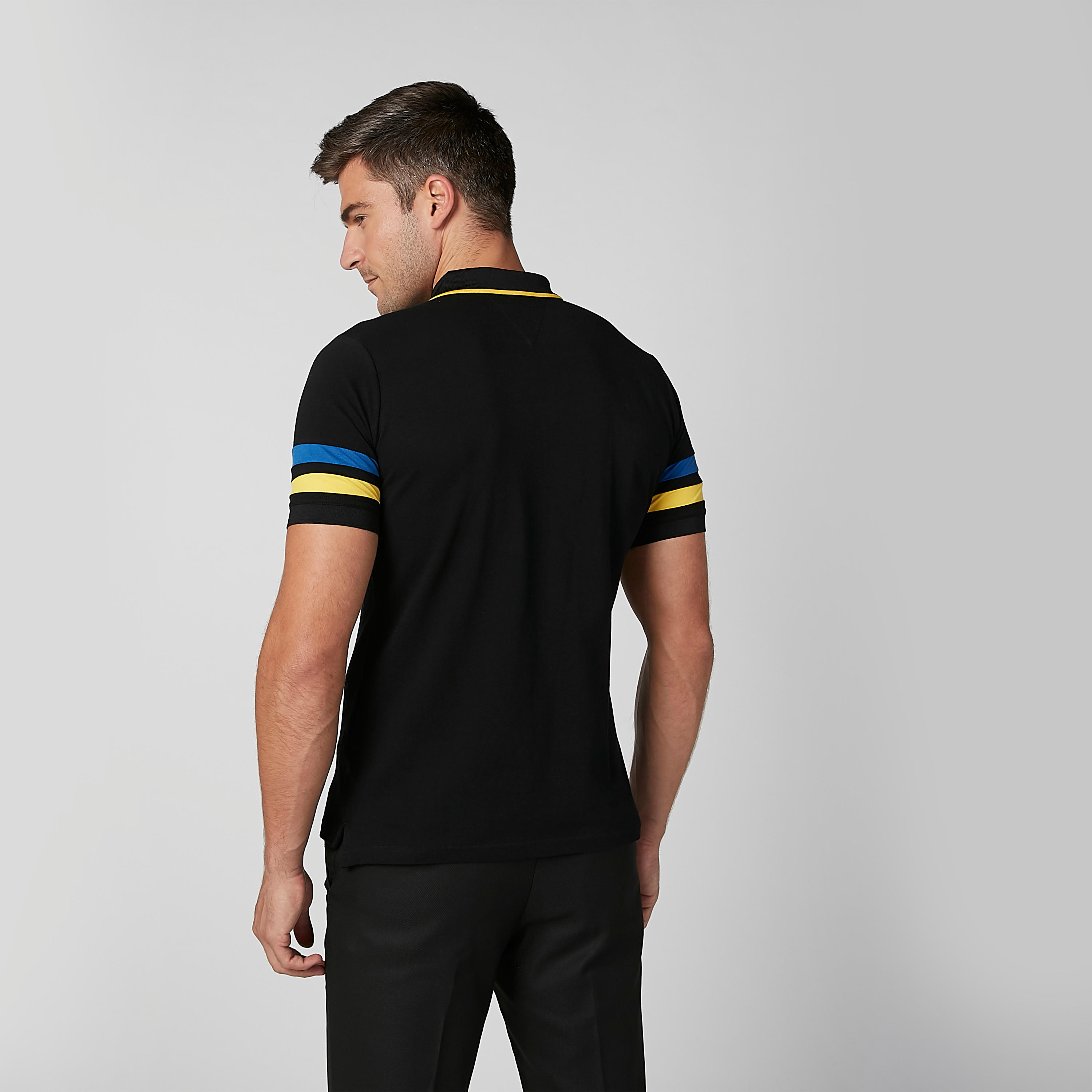 تيشيرت مقلّم بياقة بولو وسحّاب من لوم-men-clothing-tshirtsandpolos-polos-image-4