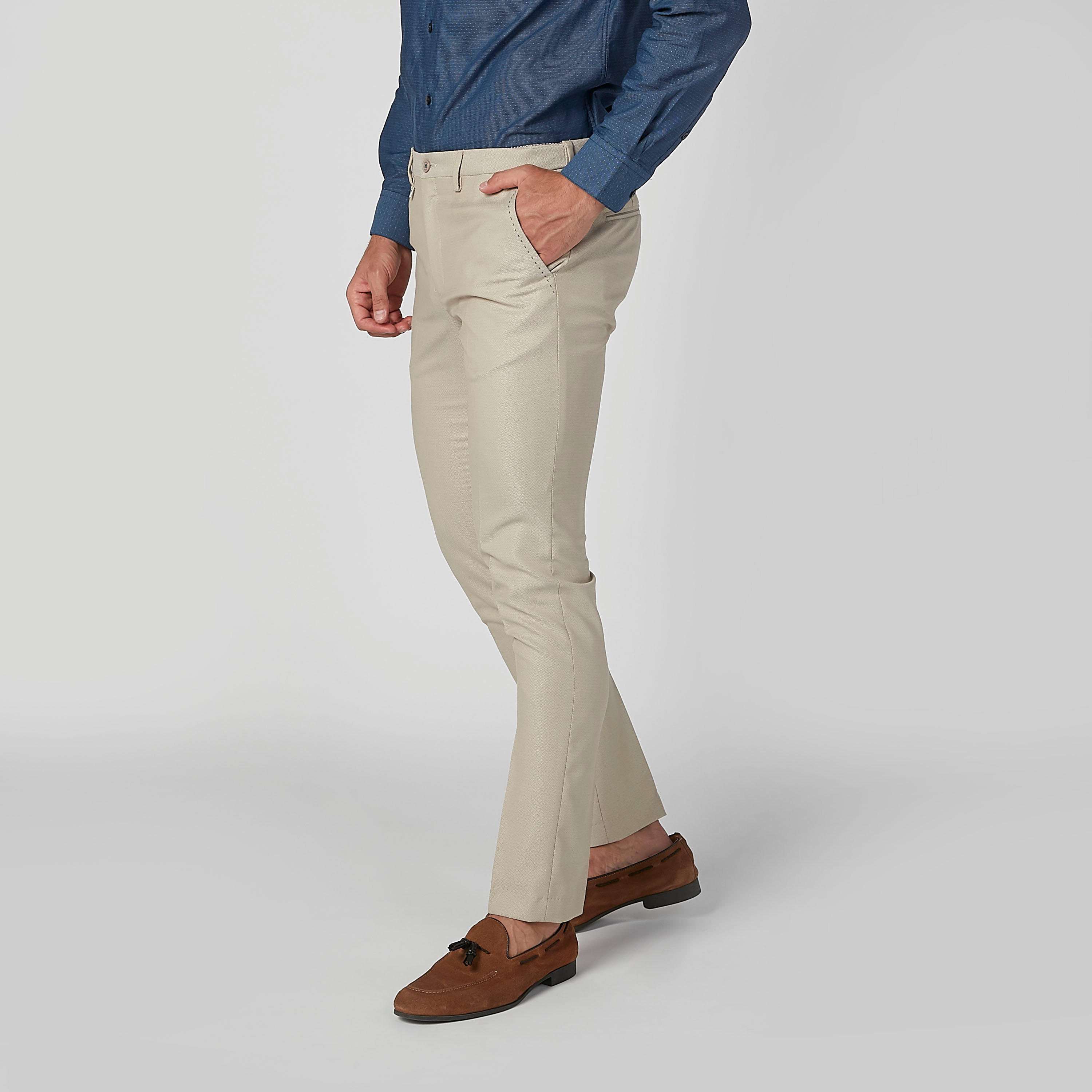 بنطال شينو طويل بقصّة سليم وجيوب من لوم-men-clothing-bottoms-trousersandchinos-trousers-image-7