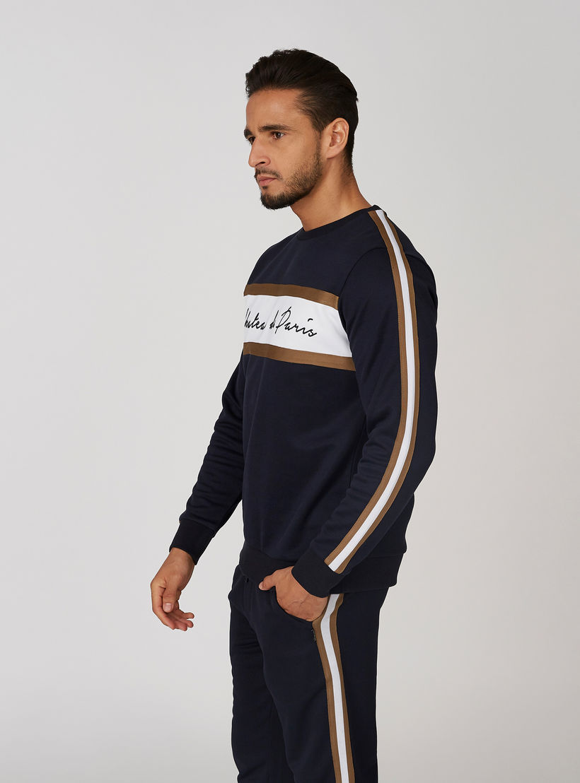 سويت شيرت بياقة ضيّقة وأكمام طويلة وطبعات من لوم-men-winterwear-hoodiesandsweatshirts-image-3