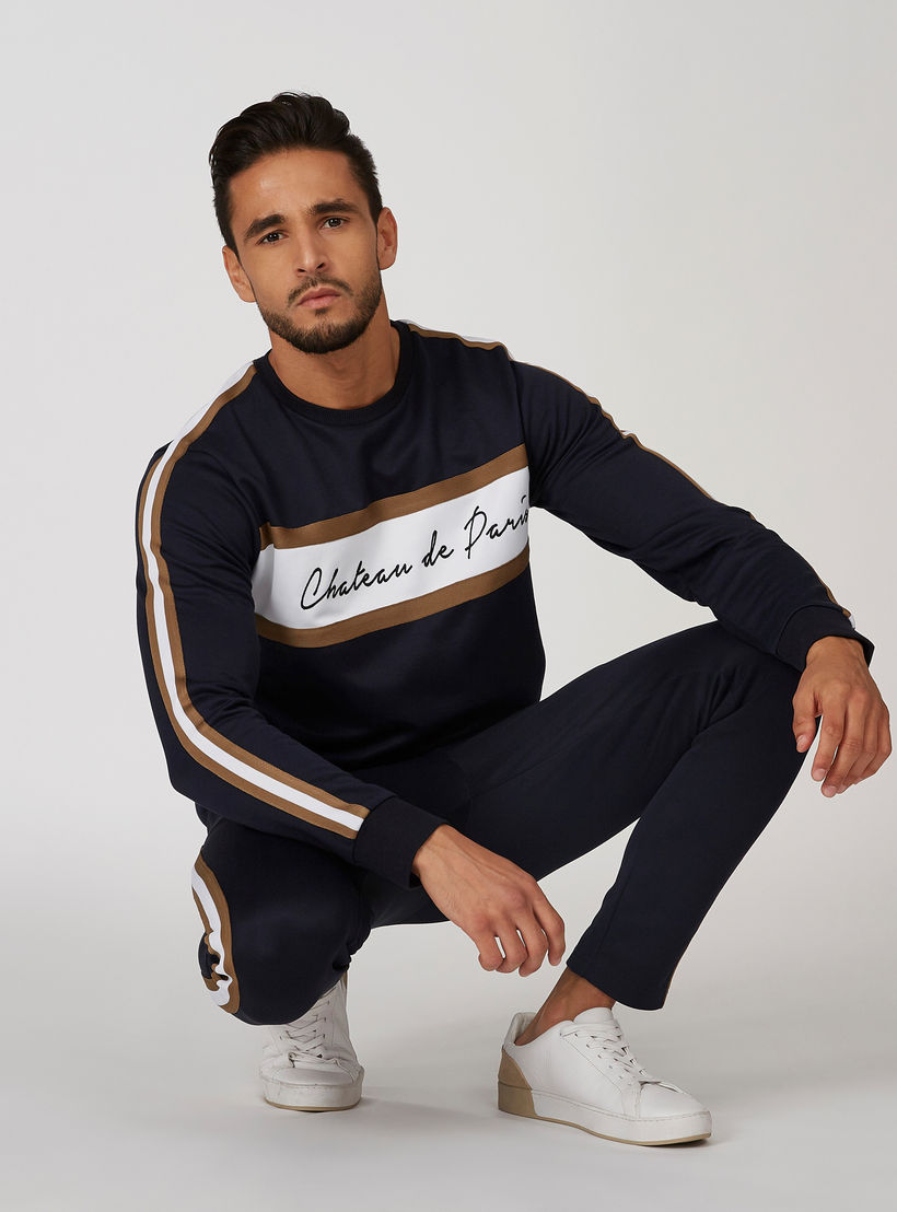 سويت شيرت بياقة ضيّقة وأكمام طويلة وطبعات من لوم-men-winterwear-hoodiesandsweatshirts-image-5