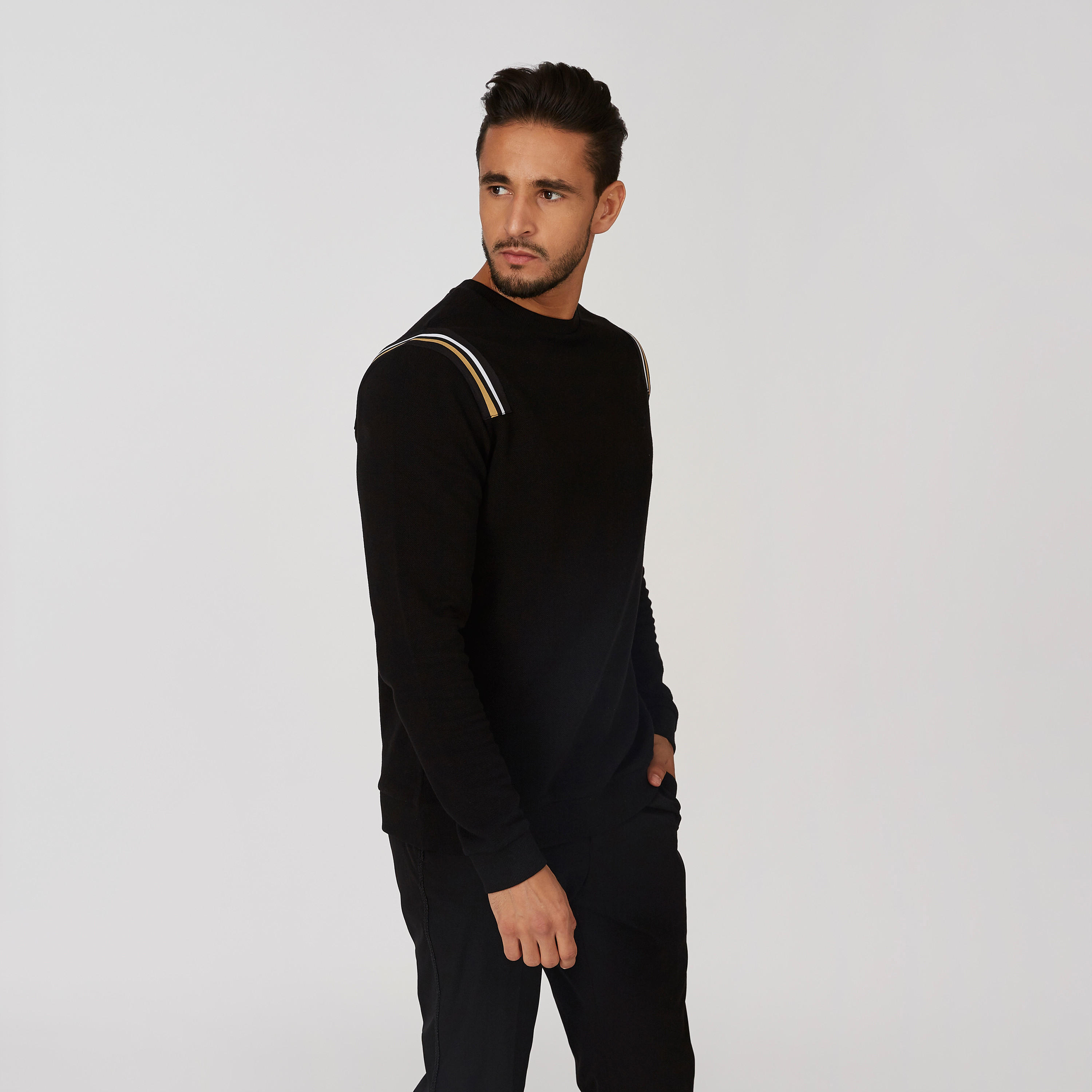 سويت شيرت بياقة ضيّقة وأكمام طويلة من لوم-men-winterwear-hoodiesandsweatshirts-image-3