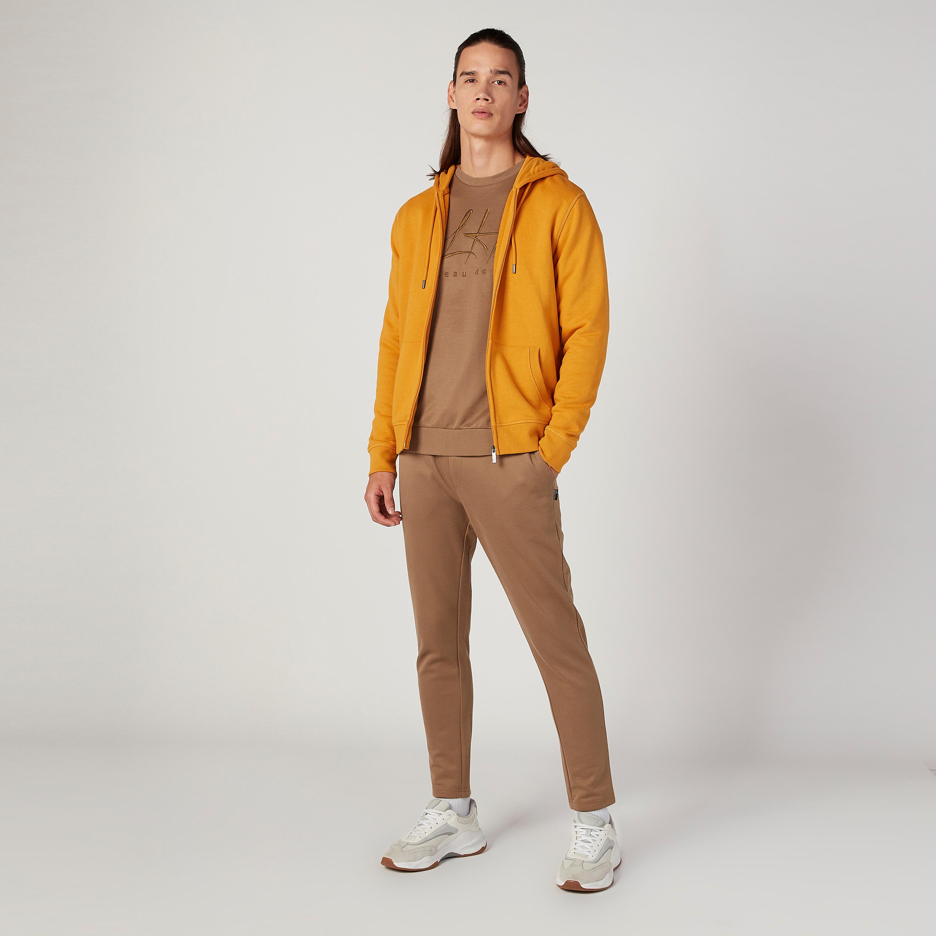 سويت شيرت مطرّز بأكمام طويلة وياقة ضيقة من لوم-men-winterwear-hoodiesandsweatshirts-image-2