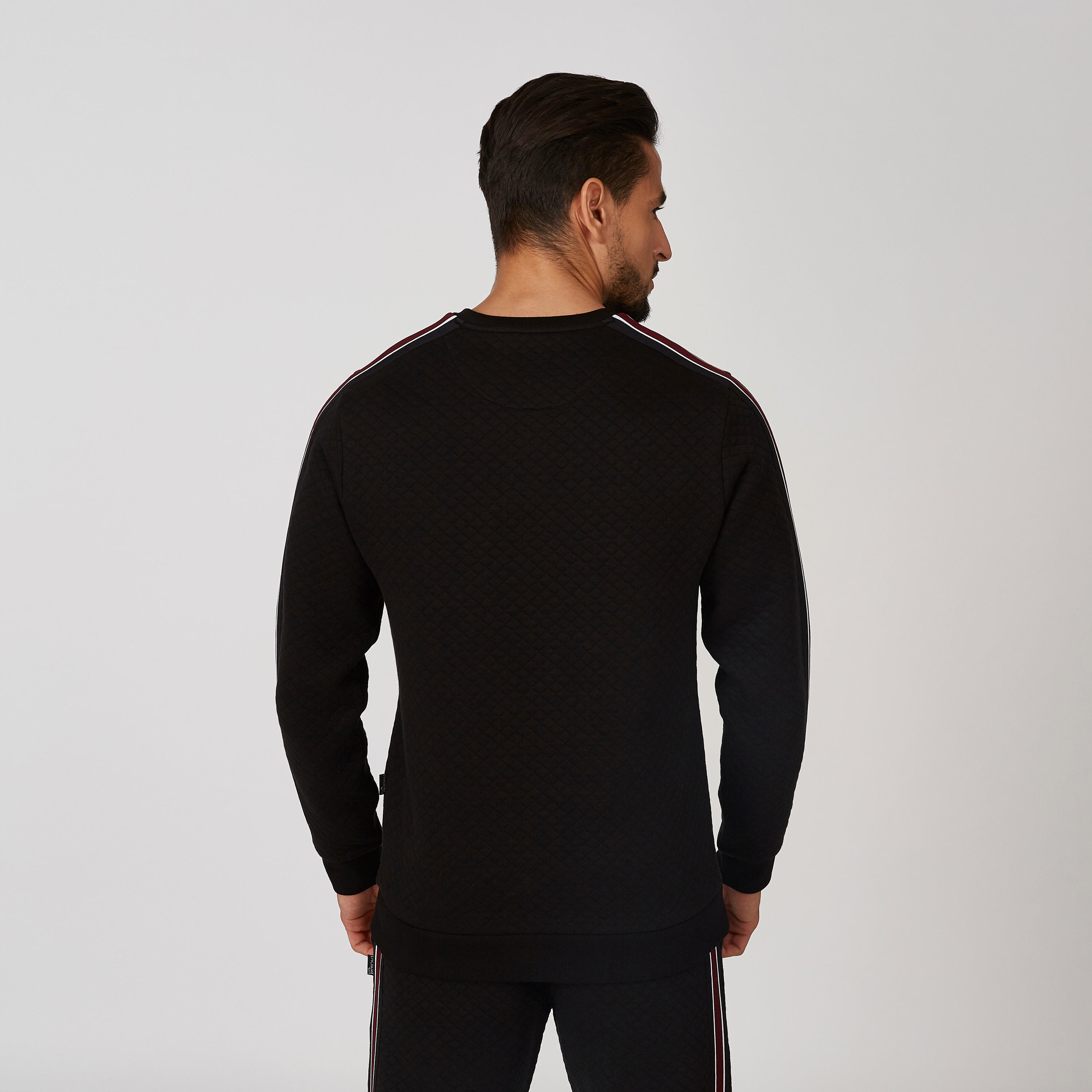 سويت شيرت مقلّم بياقة مستديرة وأكمام طويلة من لوم-men-winterwear-hoodiesandsweatshirts-image-2