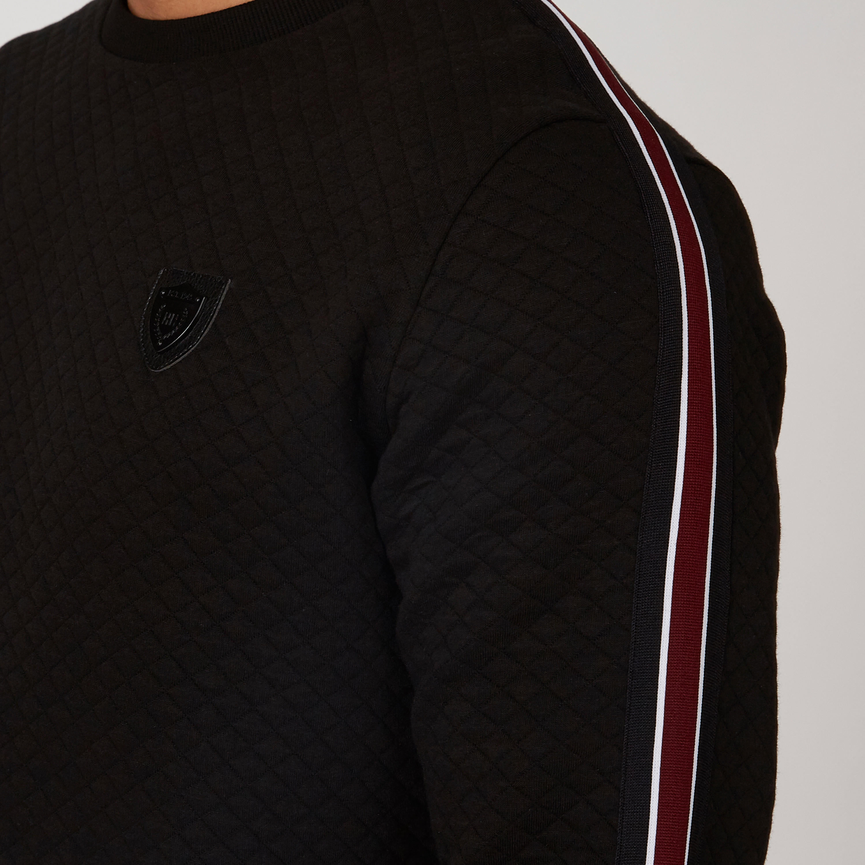 سويت شيرت مقلّم بياقة مستديرة وأكمام طويلة من لوم-men-winterwear-hoodiesandsweatshirts-image-4