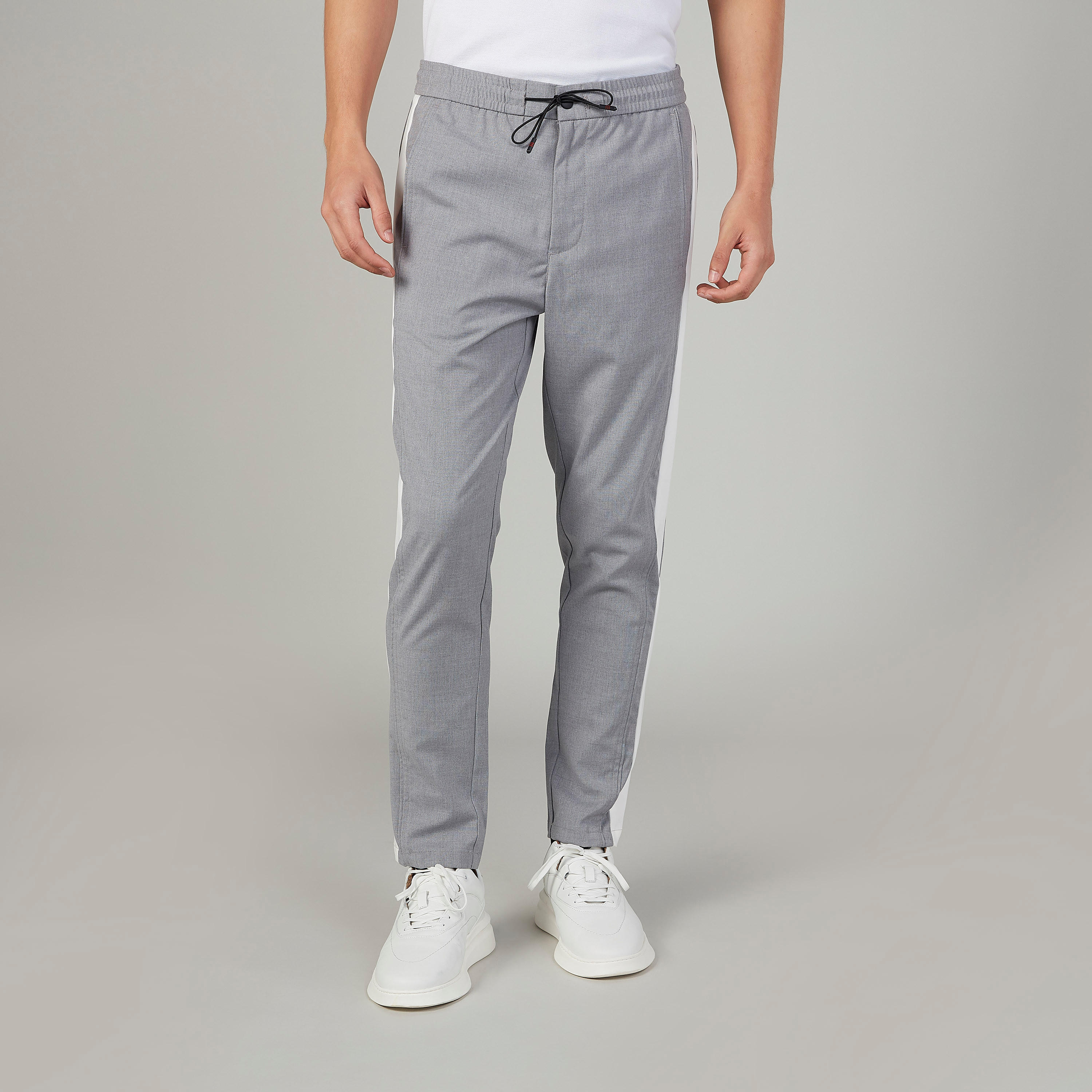 بنطلون سادة سليم فيت بخصر متوسط الارتفاع وشريطة جانبية من لوم-men-clothing-bottoms-trousersandchinos-trousers-image-1