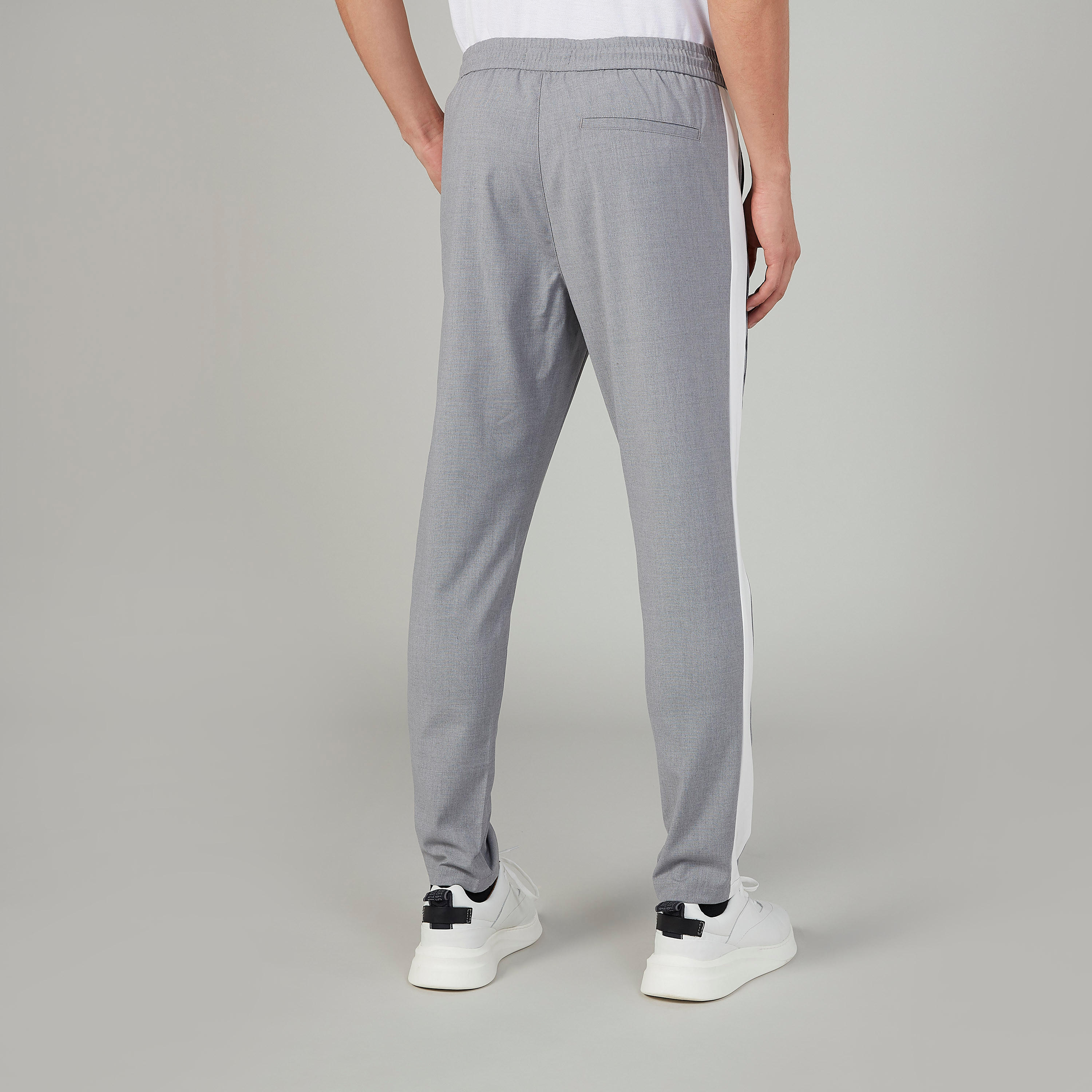 بنطلون سادة سليم فيت بخصر متوسط الارتفاع وشريطة جانبية من لوم-men-clothing-bottoms-trousersandchinos-trousers-image-4