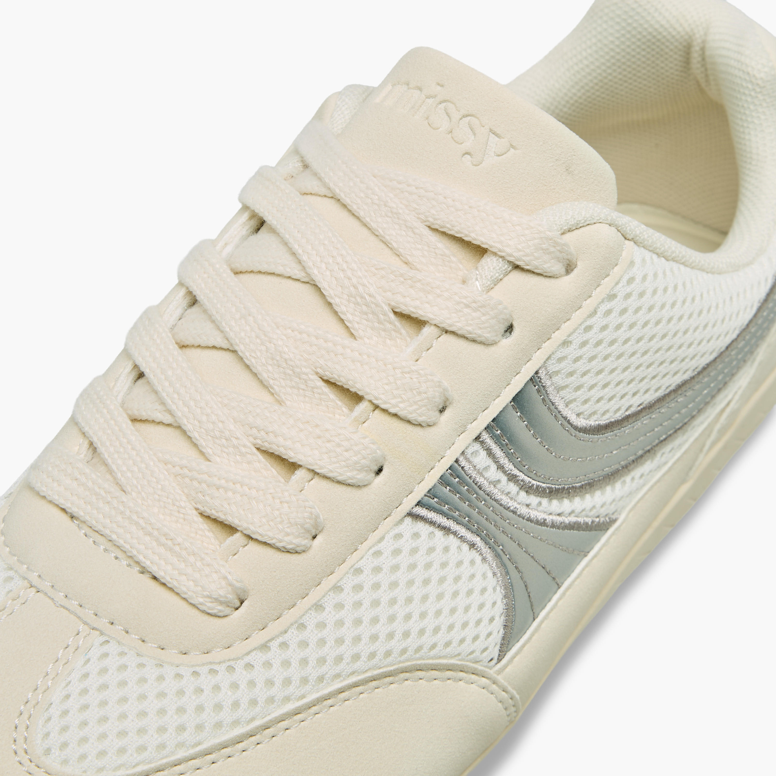 حذاء سنيكرز برباط للنساء من ميسي-women-shoes-sneakers-image-4