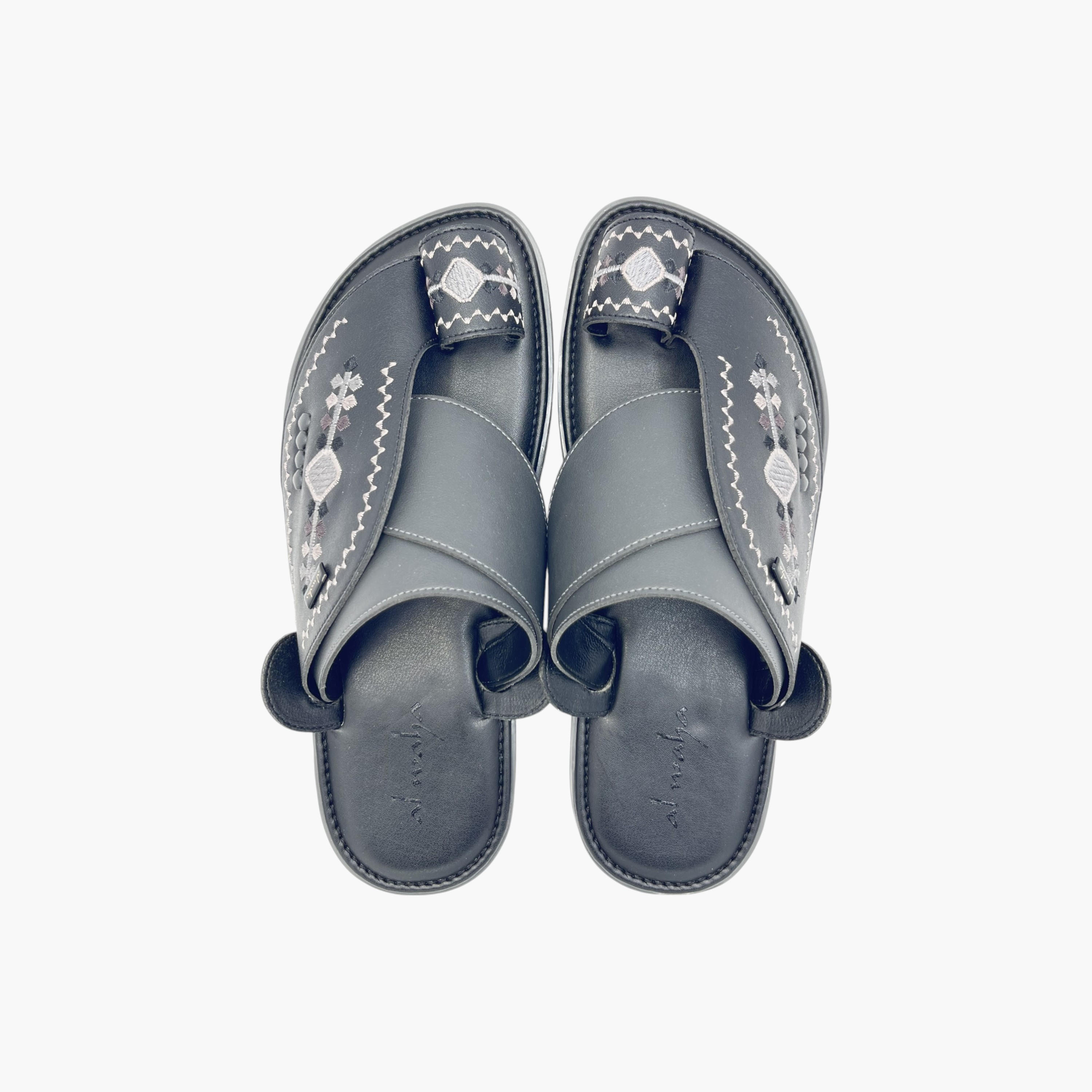 صندل عربي مطرّز سهل الارتداء بحلقة إصبع من الواحة-men-shoes-sandals-image-1