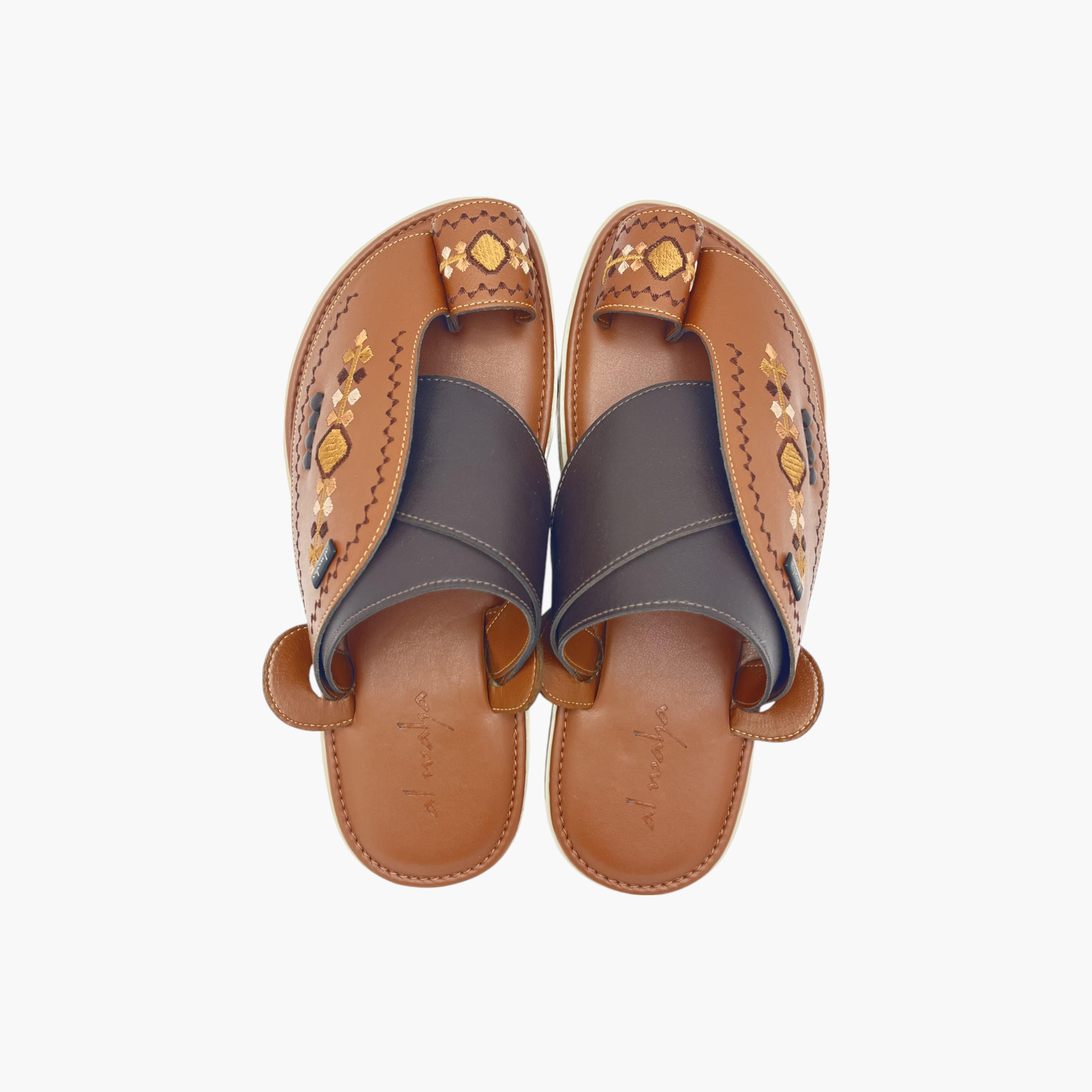 صندل عربي مطرّز سهل الارتداء بحلقة إصبع من الواحة-men-shoes-sandals-image-1