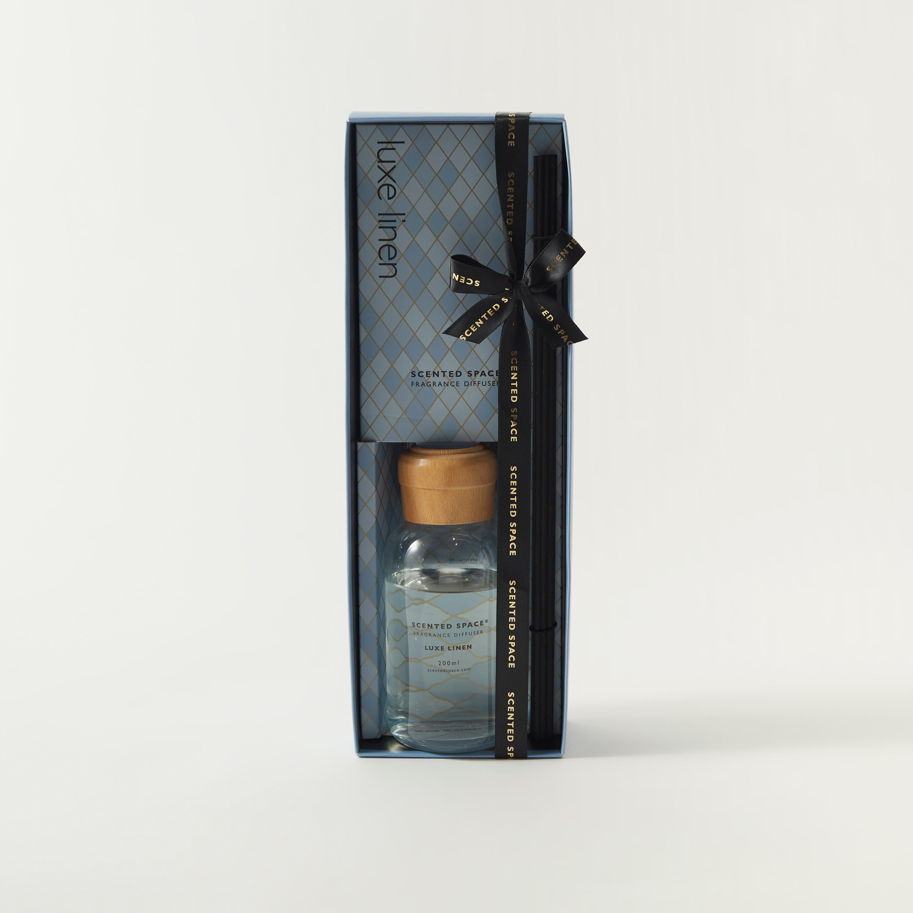 Scented Space Luxe Linen Fragrance Reed Diffuser - 200 ml-household-homefragrance-reeddiffusers-image-1